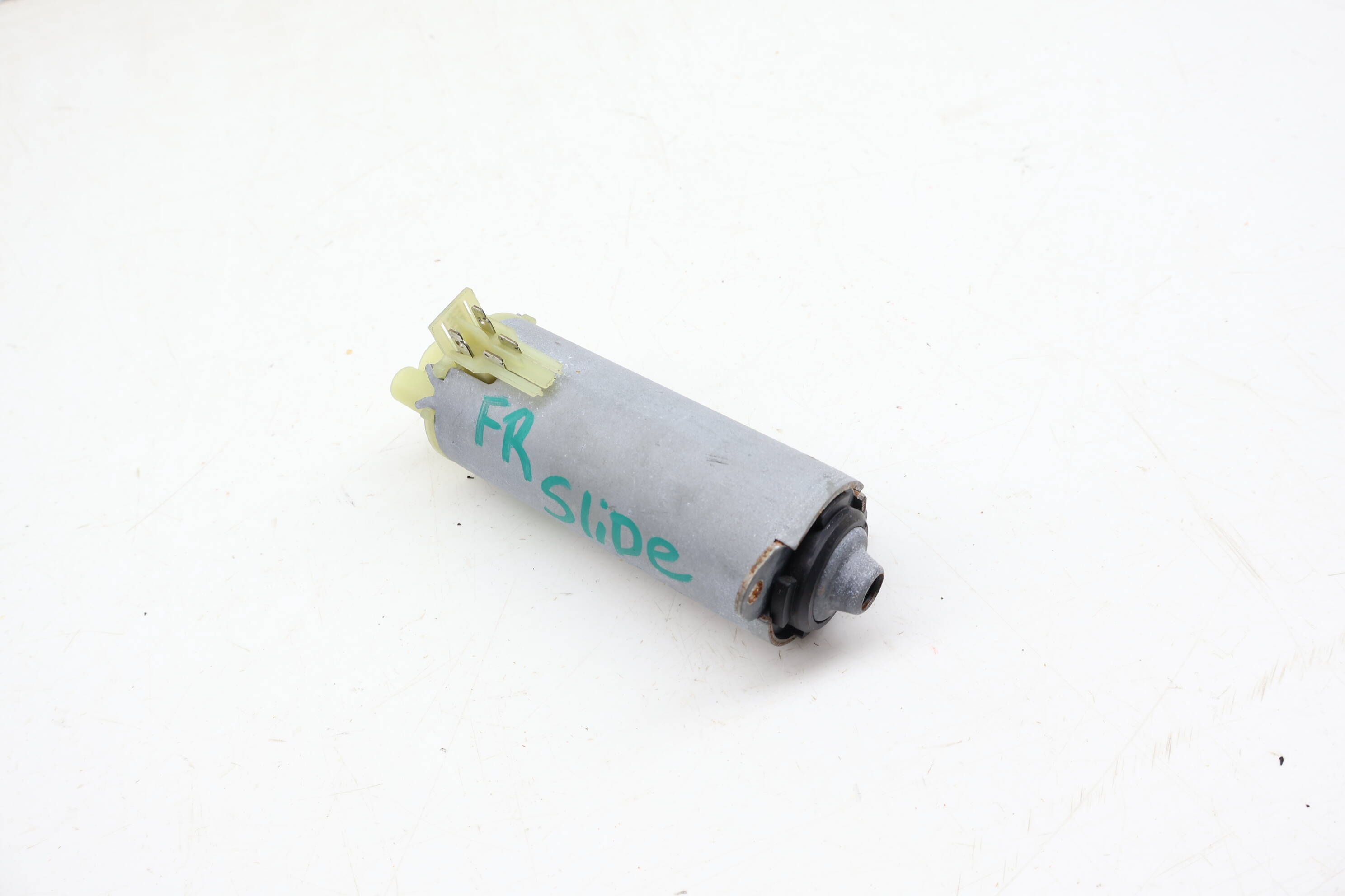 Slide Seat Motor 4E0881184A