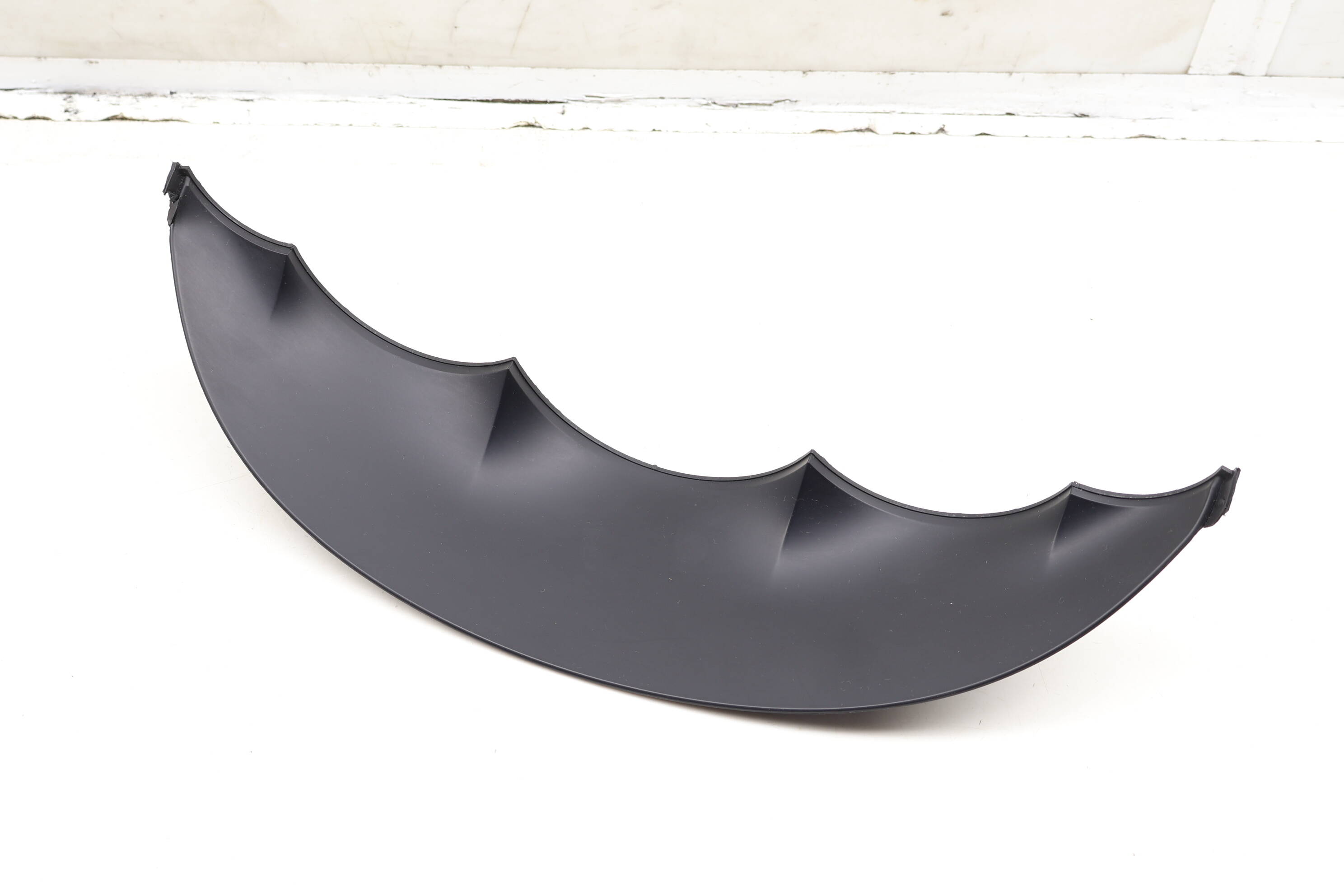 Upper Dash / Instrument Cluster Trim 7L5857059 95555206500