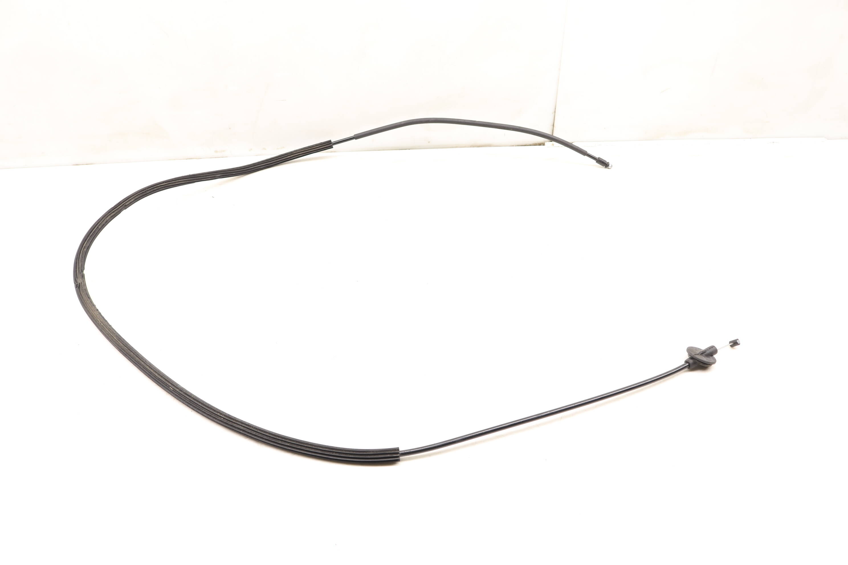 Hood Latch Release Cable 95B823535