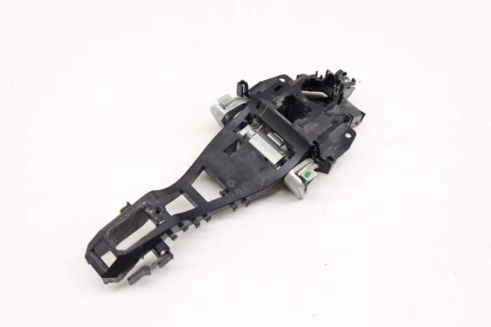 Exterior Door Handle Bracket BJ32224N03 main product photo