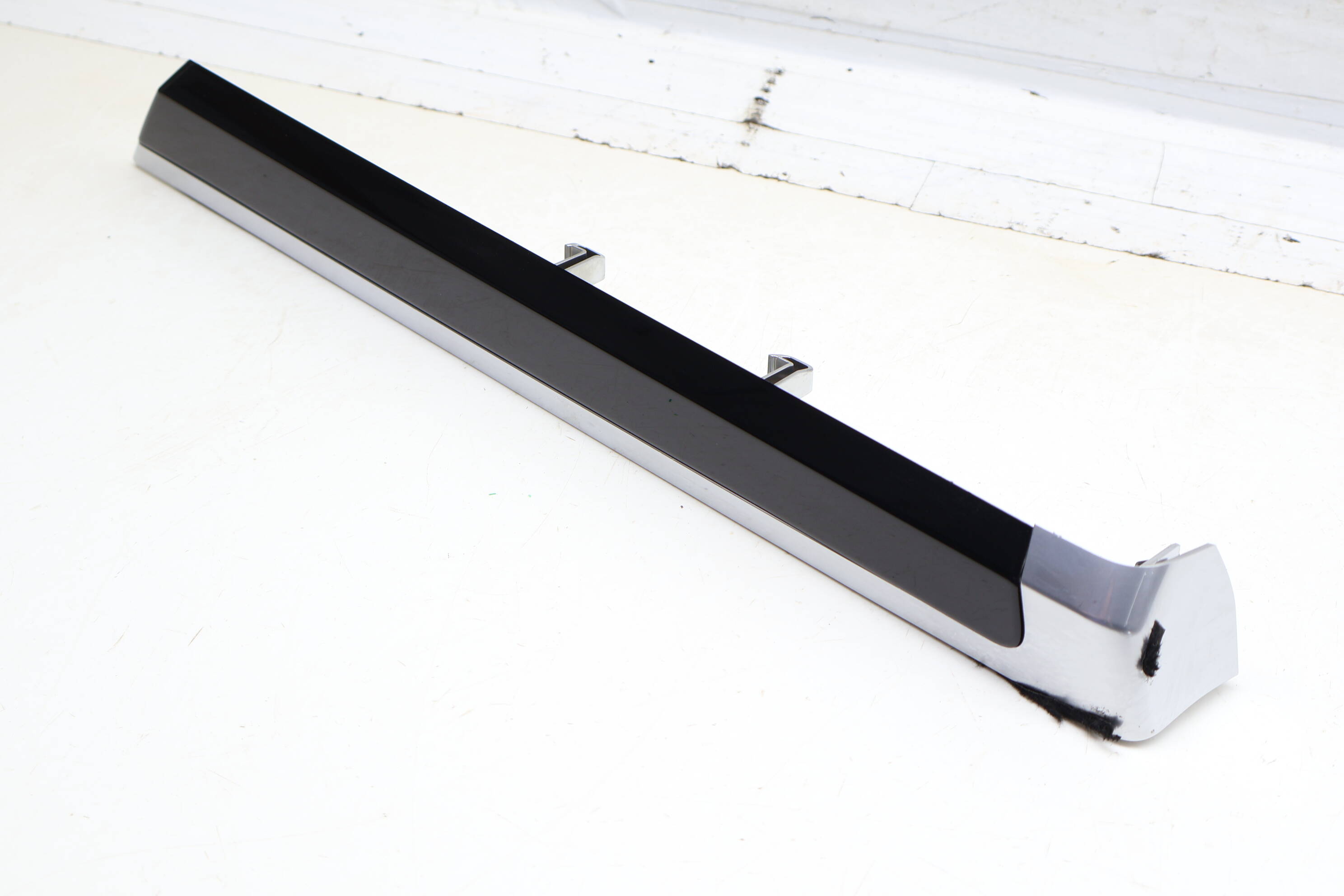 Door Panel Trim / Molding 7P5867409F 95855540900