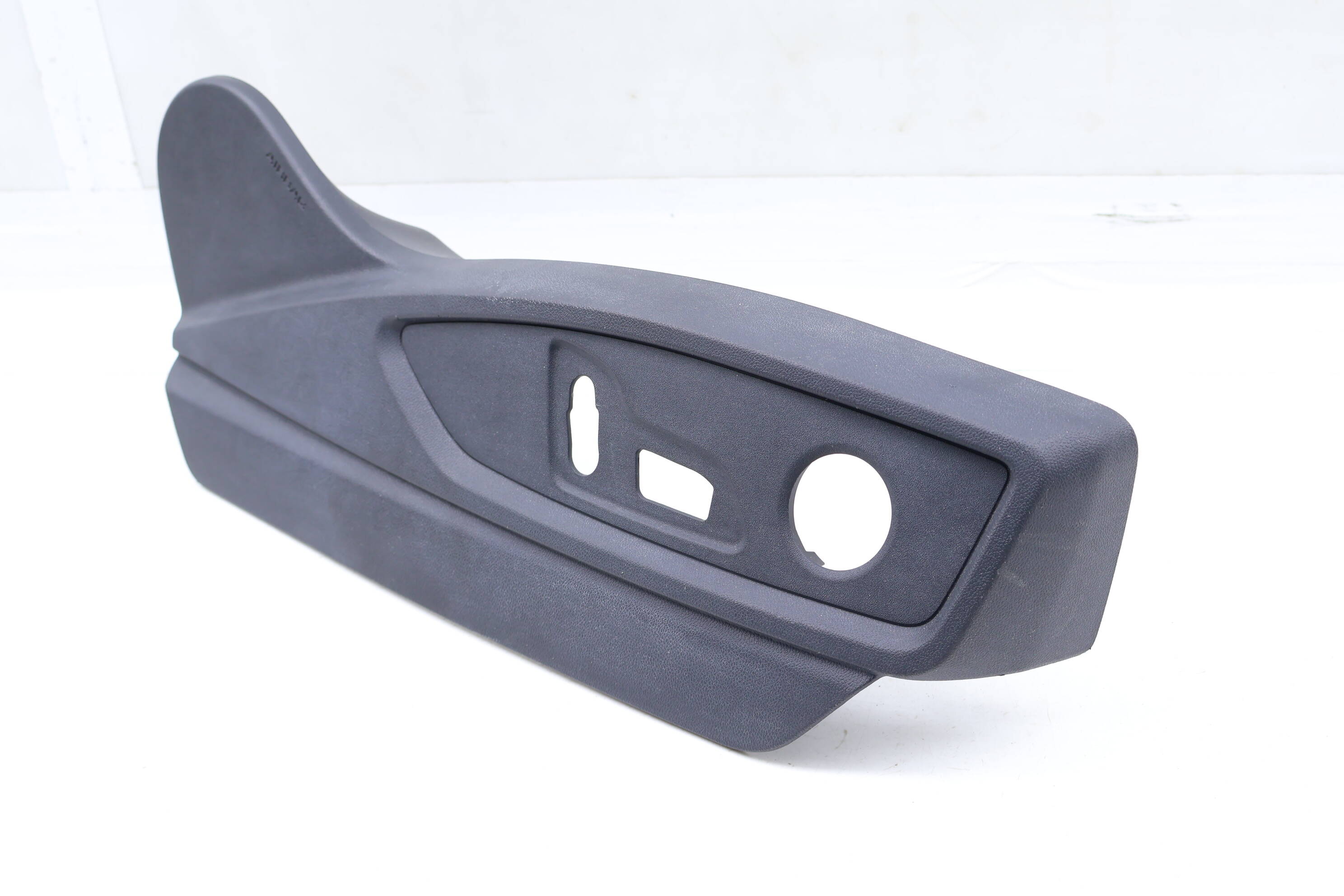 Seat Switch Trim / Panel (Outer) 80A881326K