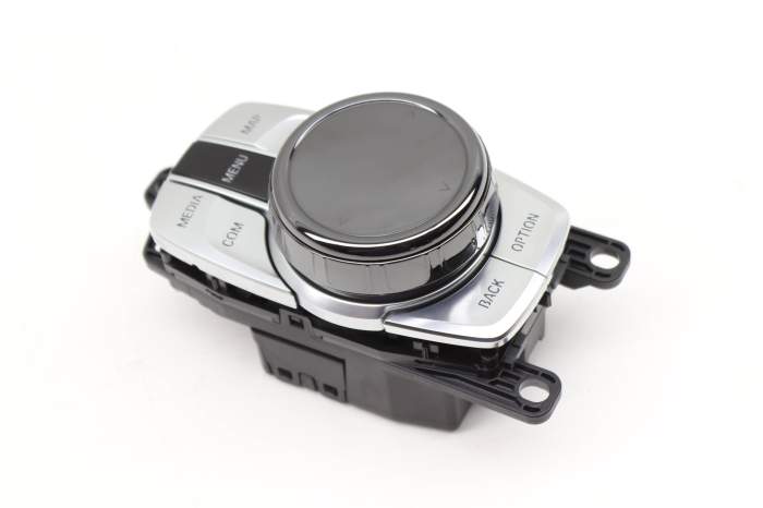 Center Console Mmi Control Switch Unit 65826844223 main product photo