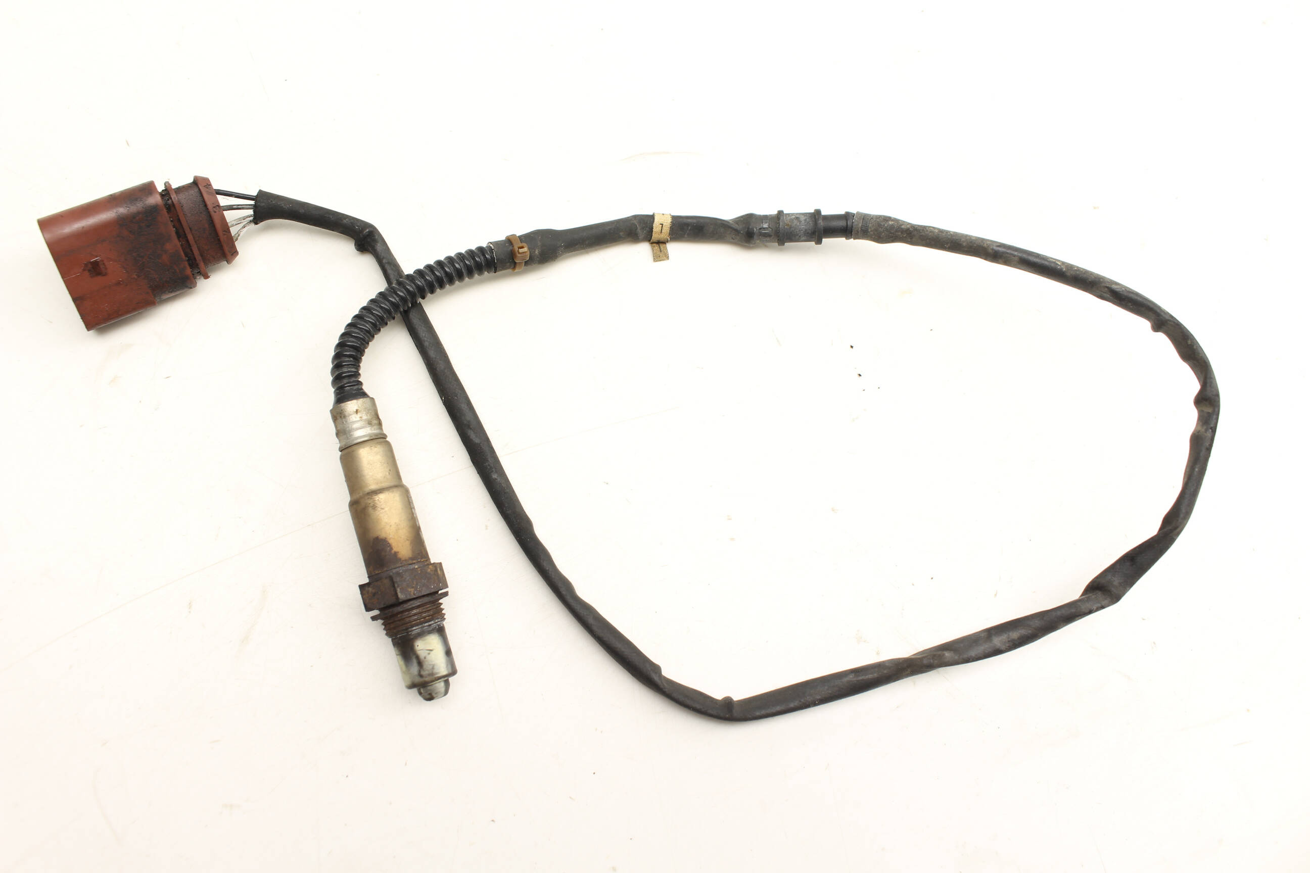 Oxygen&#x20;O2&#x20;Sensor&#x20;-&#x20;Post&#x20;Cat&#x20;Downstream&#x20;077906265AD