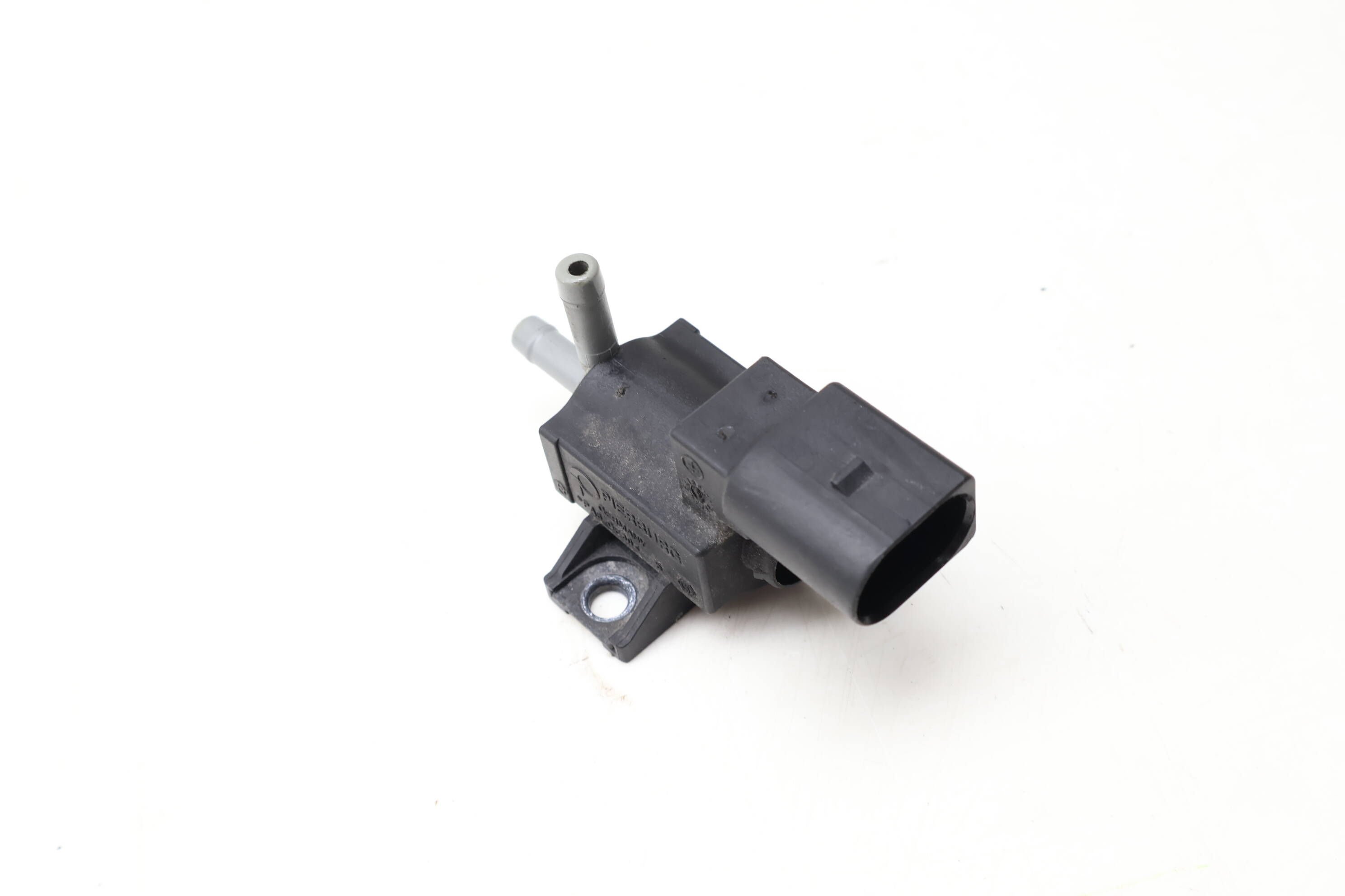 Solenoid Valve 06F906283F