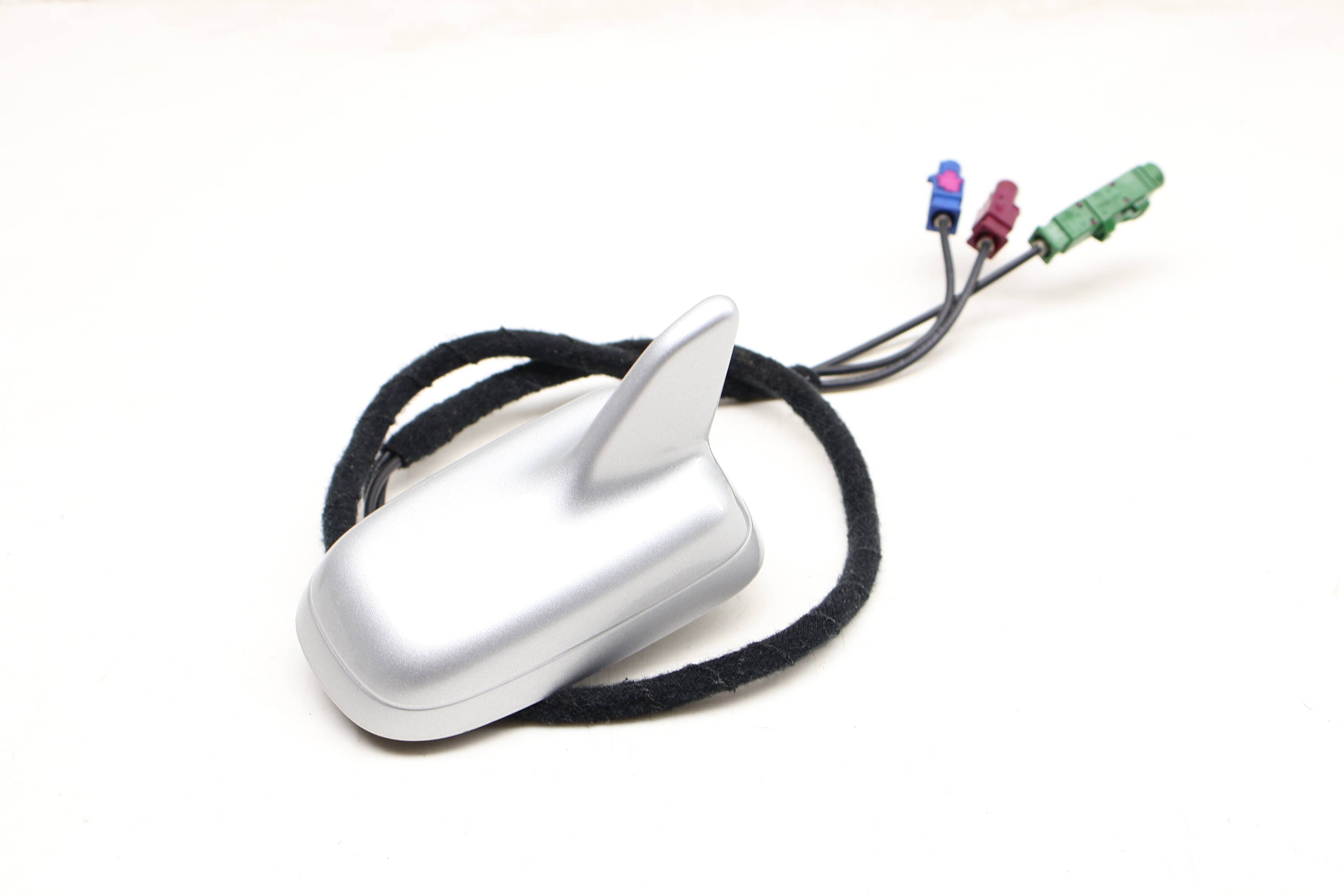 Shark Fin / Roof Antenna 4L0035503N