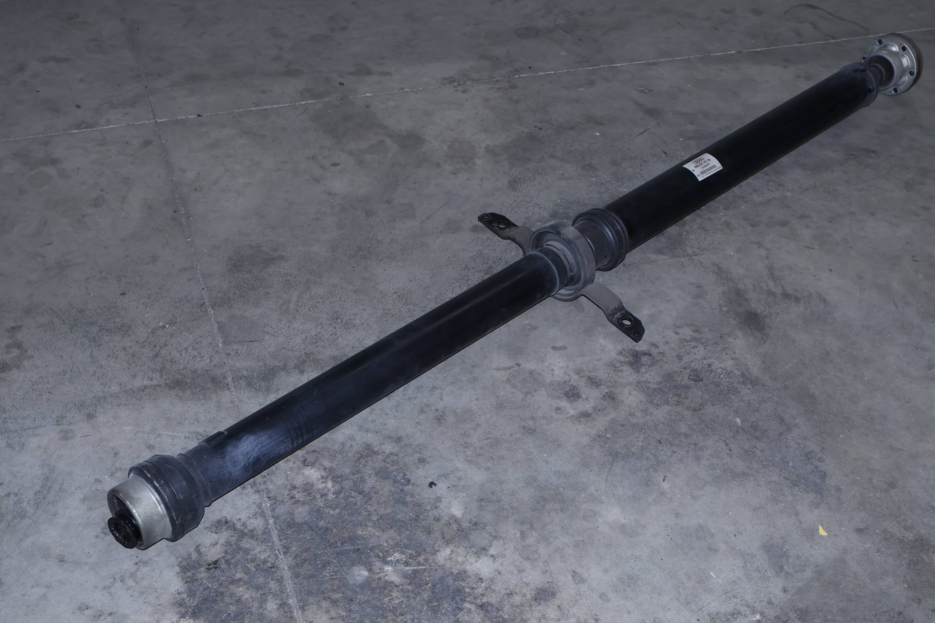 Driveshaft / Propeller Shaft 8R0521101M