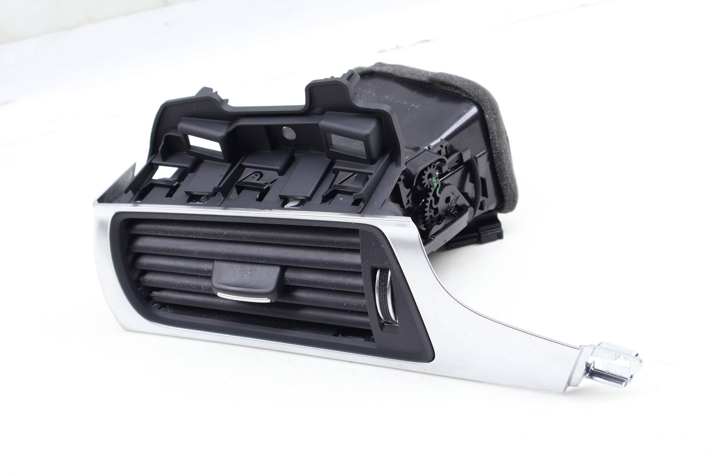 Dash Air Vent / Trim 4G1820901E