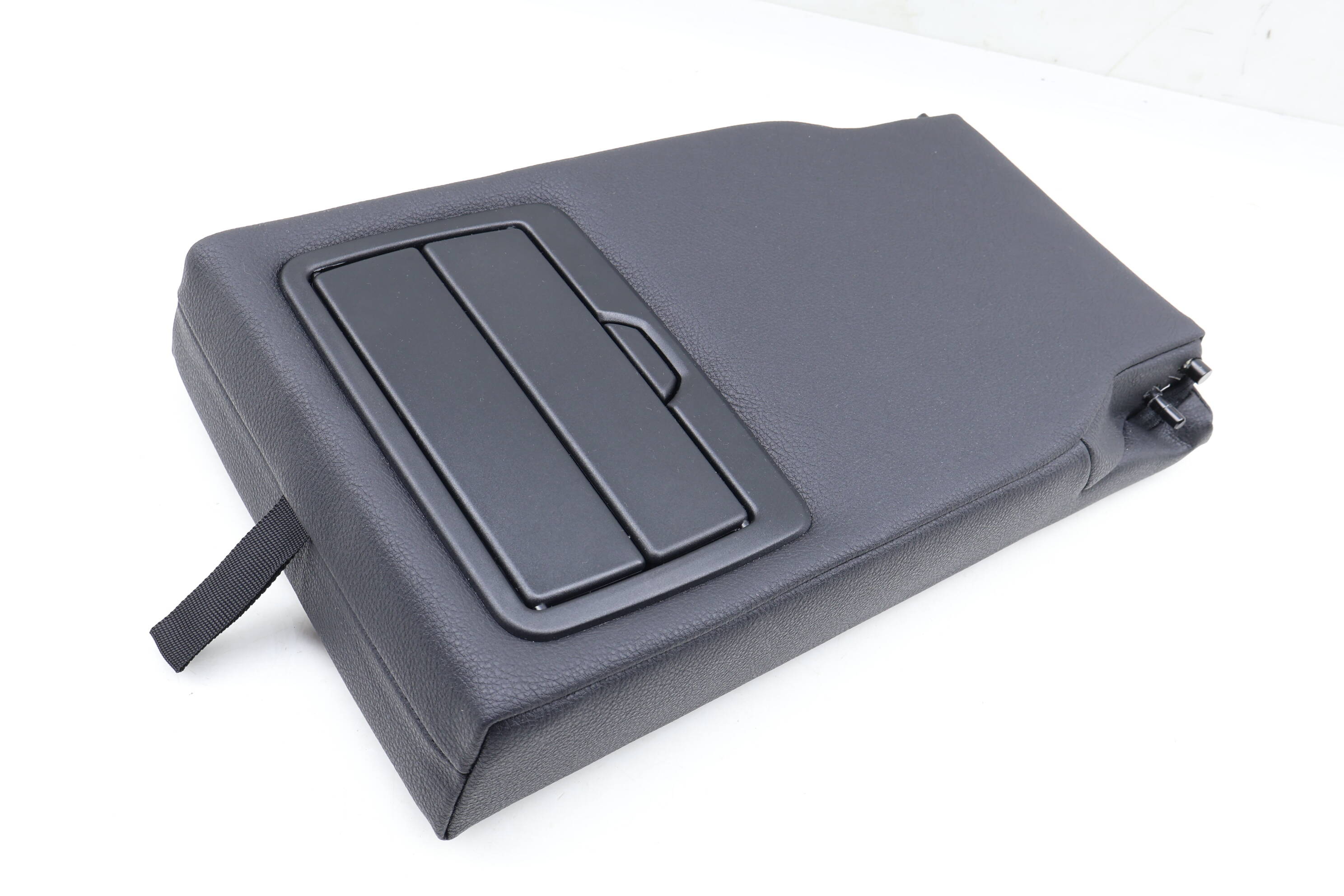 Center Seat Armrest / Cup Holder 52207315049