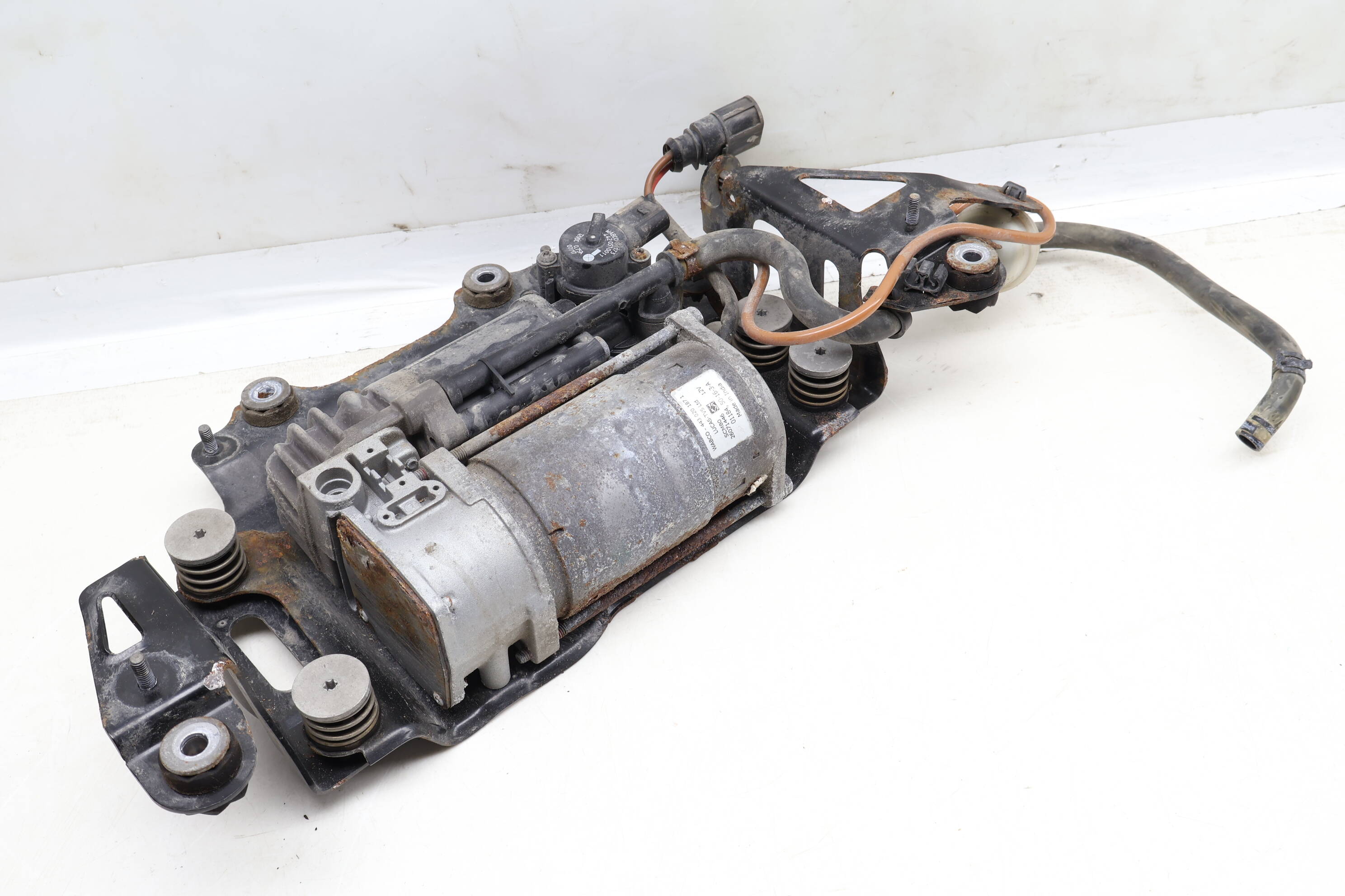 Air Suspension Compressor / Pump 4H0616005D