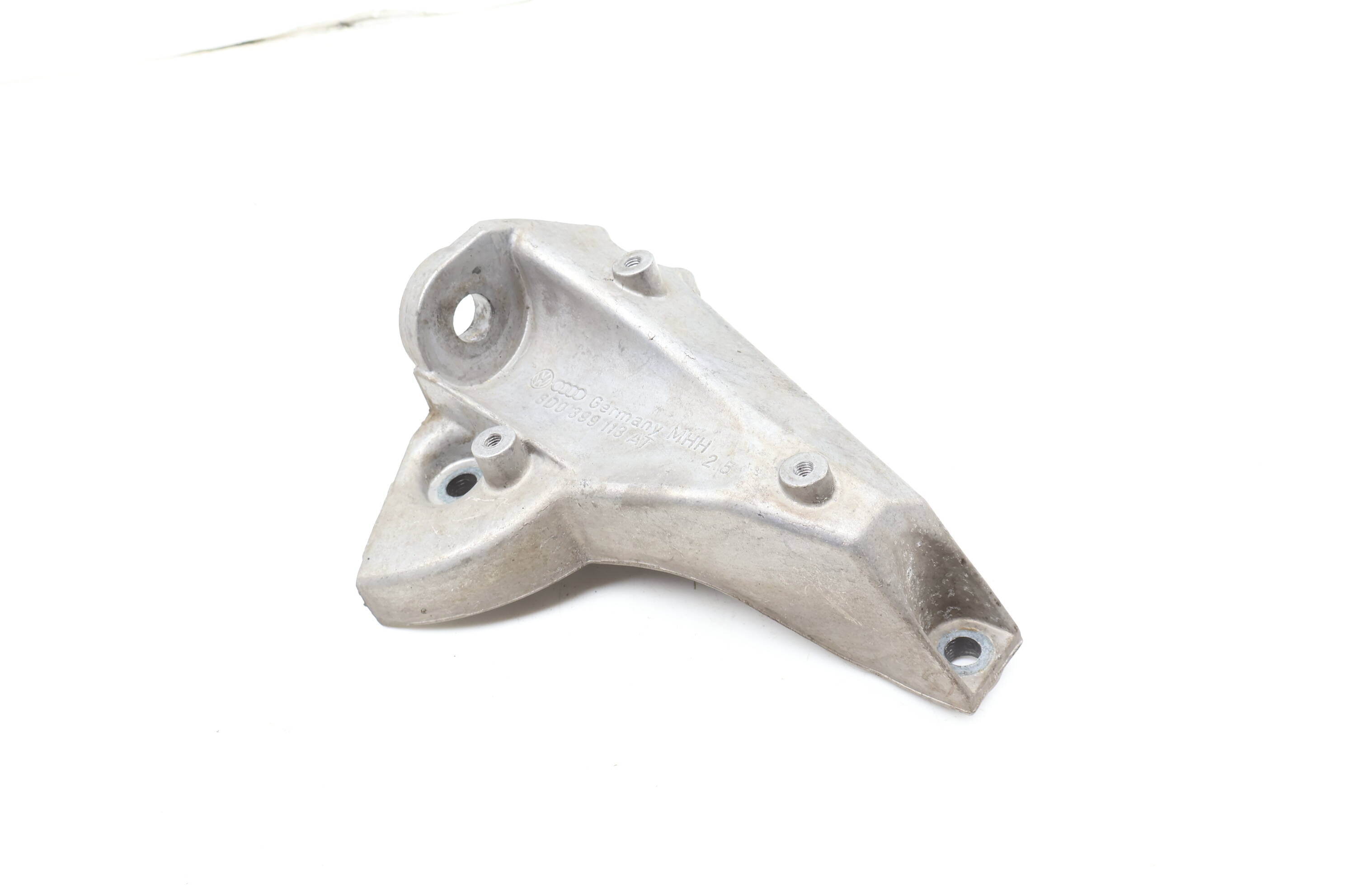 Transmission Mount Bracket 8D0399113AT