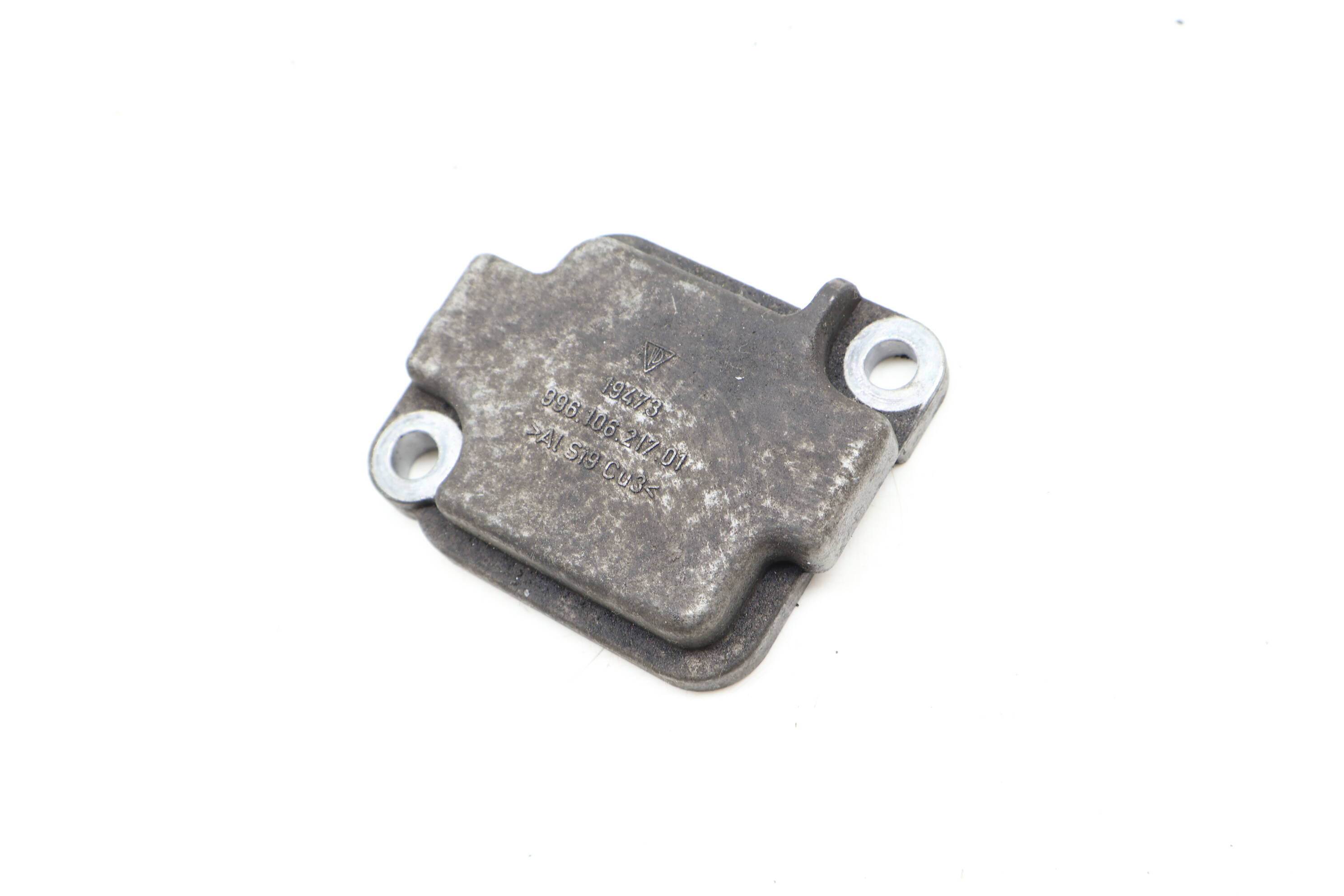 Engine Oil Pump Sealing Cap / Cover 99610621701