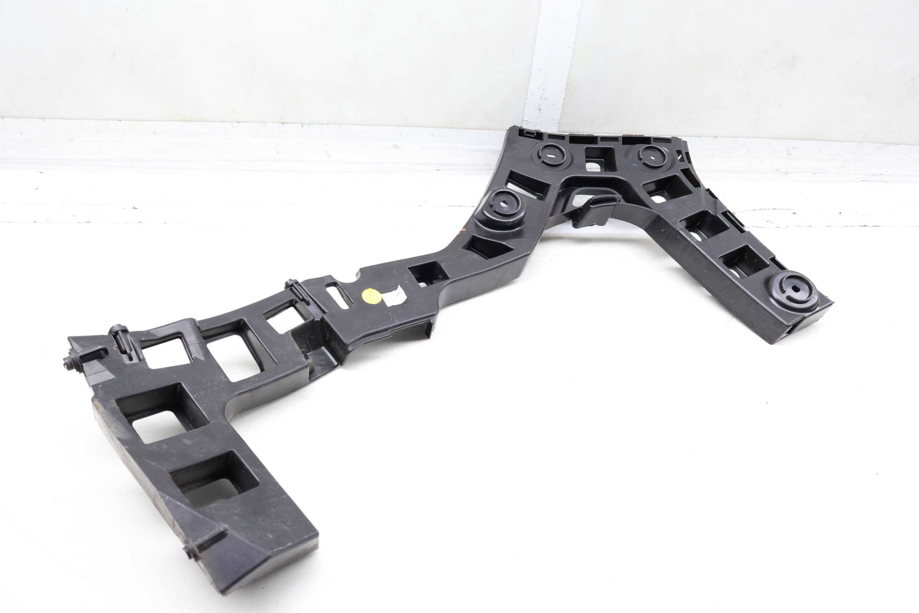 Bumper Guide / Mount Bracket 3CM807394D