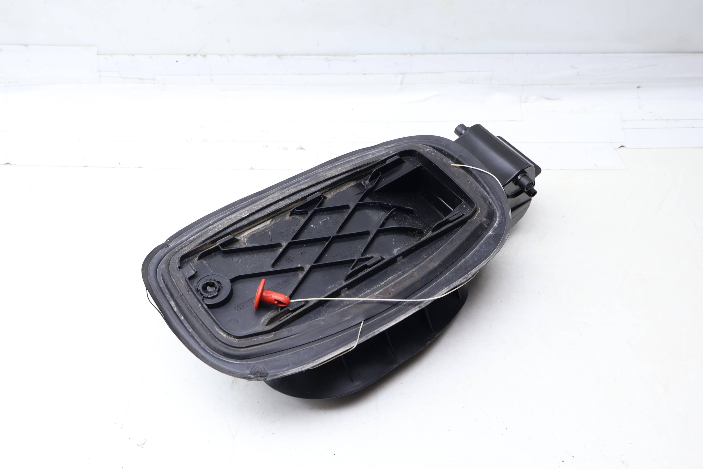 Fuel Filler Door Housing / Bracket 9Y0809857