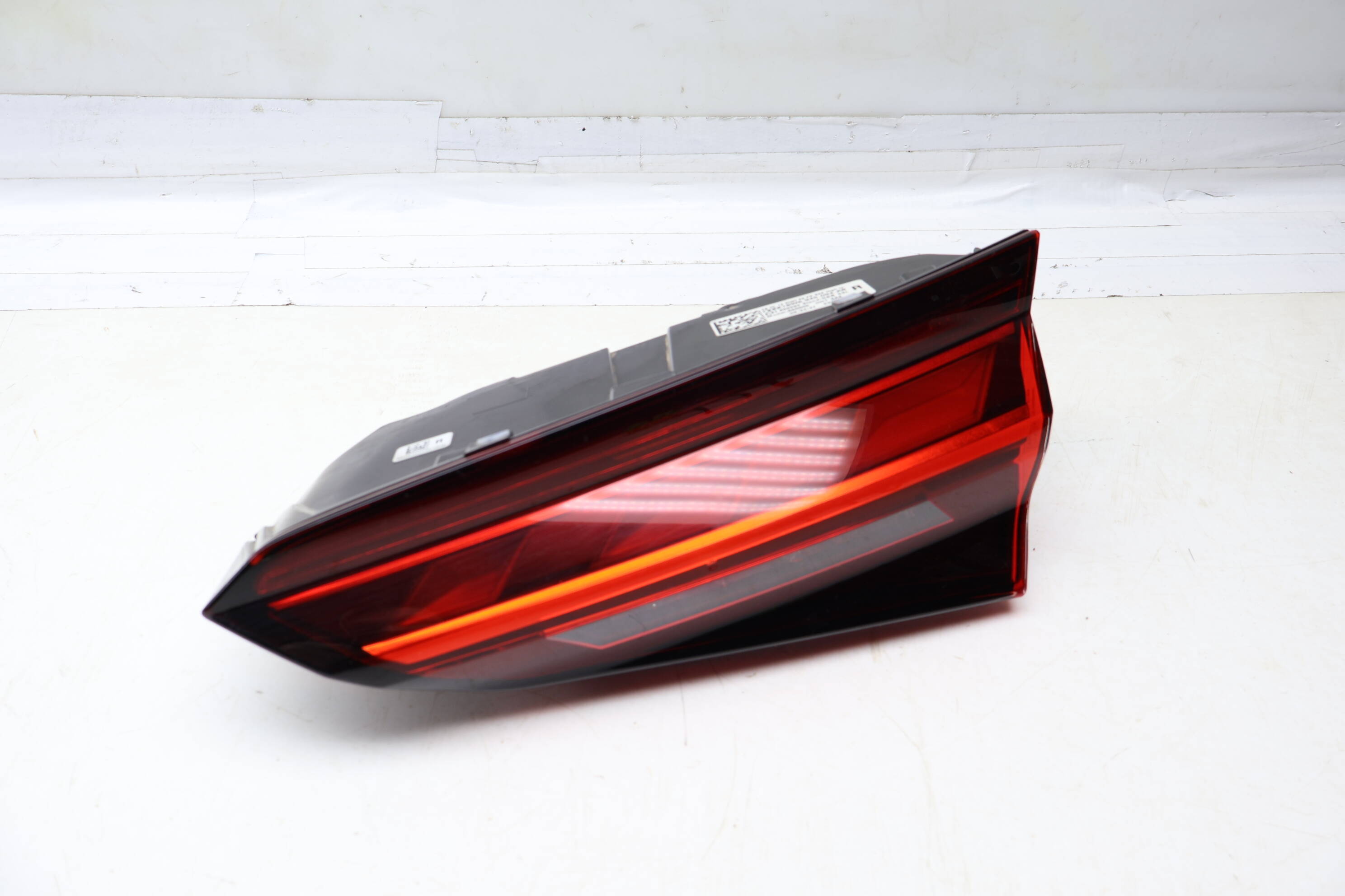 Led Tail Light / Lamp (Inner) 8W6945094AB