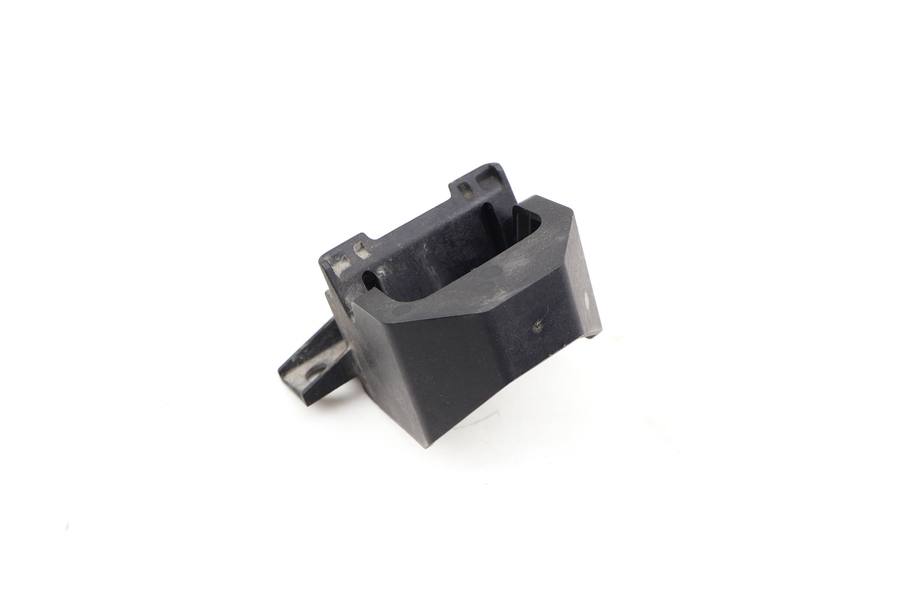 Lower Radiator Mount / Bracket 17117591647
