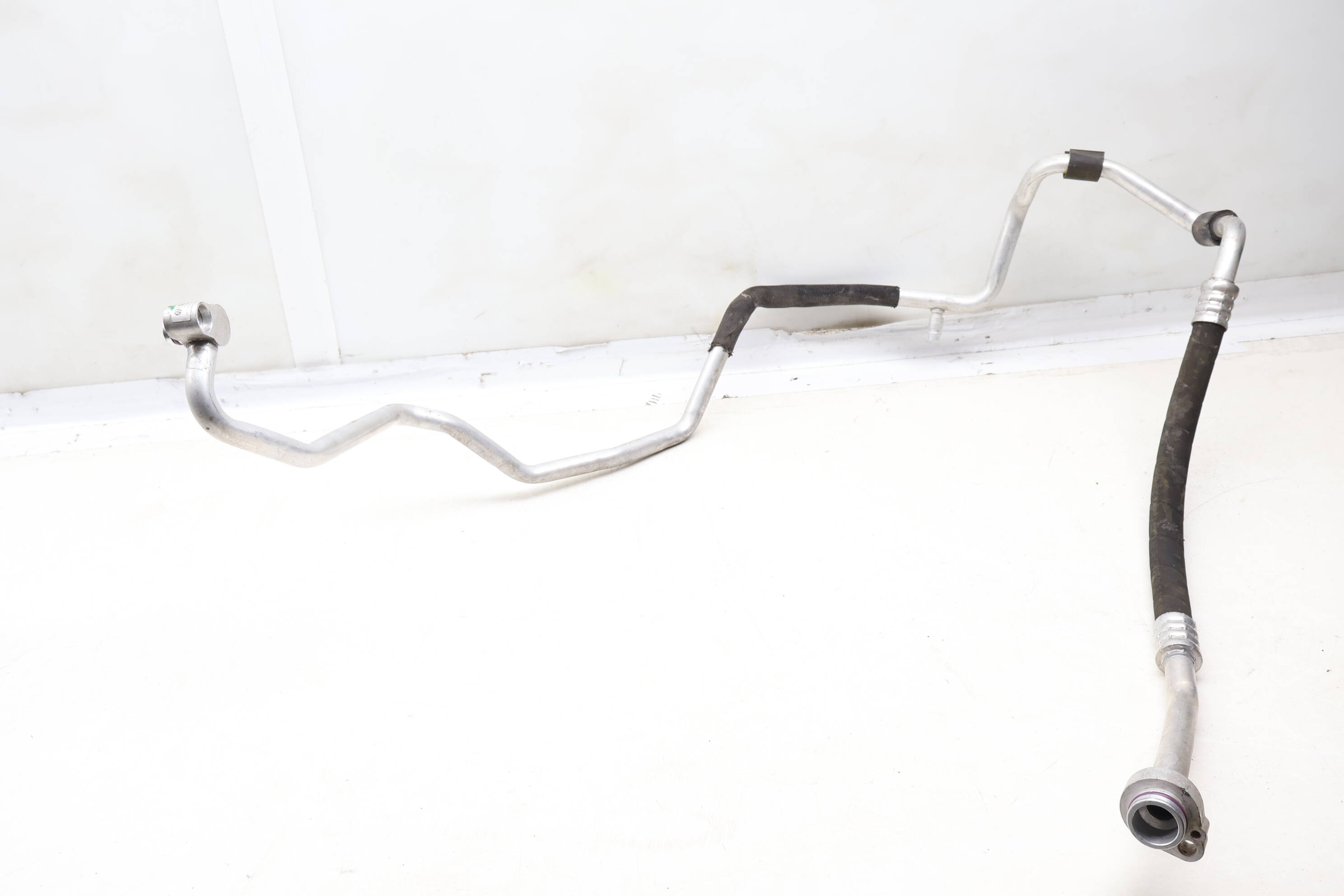 Ac Hose / Line / Pipe 561816743C