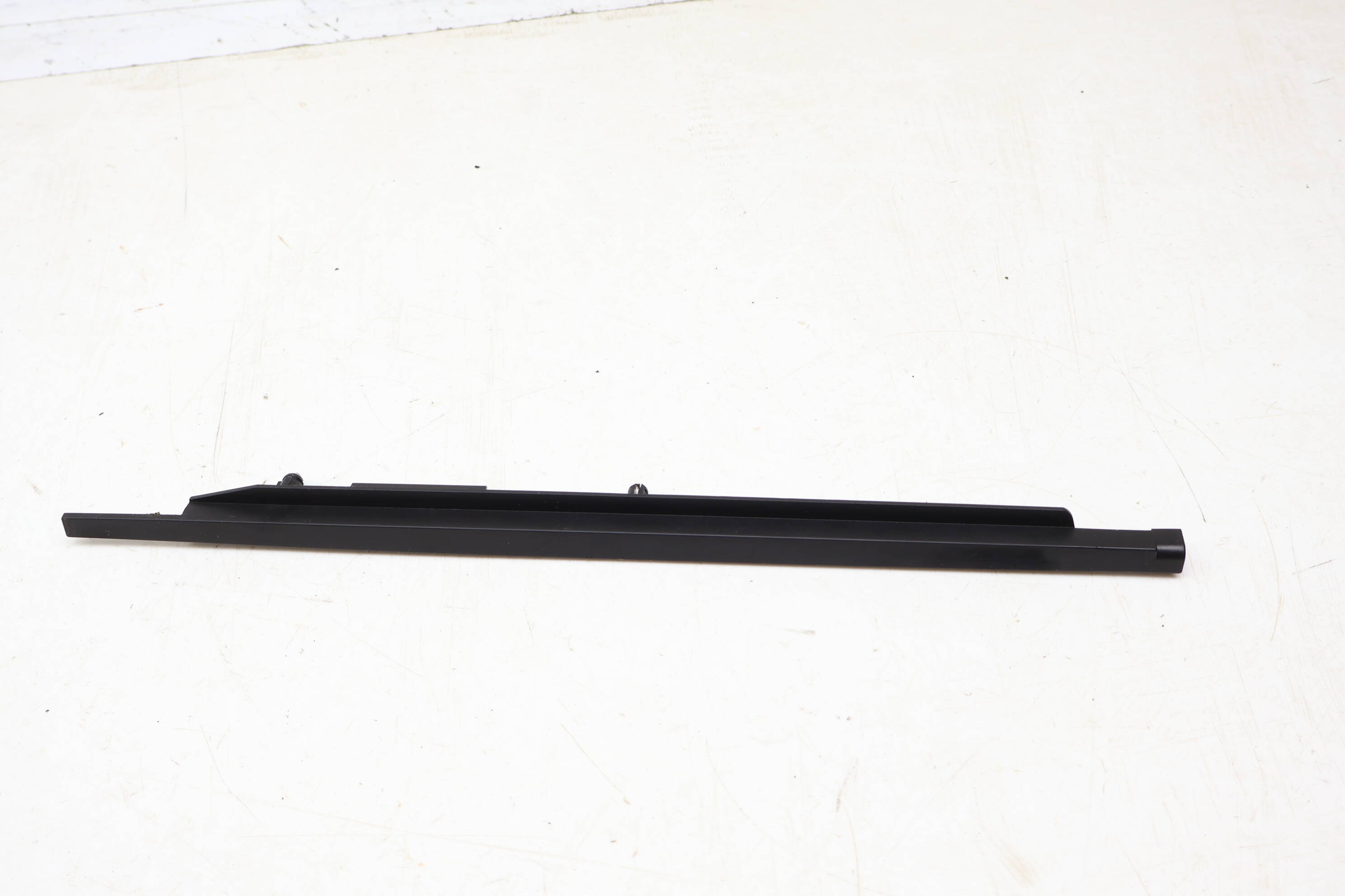 Sunroof / Sun Roof Glass Panel Trim (Upper) 8D9877791A
