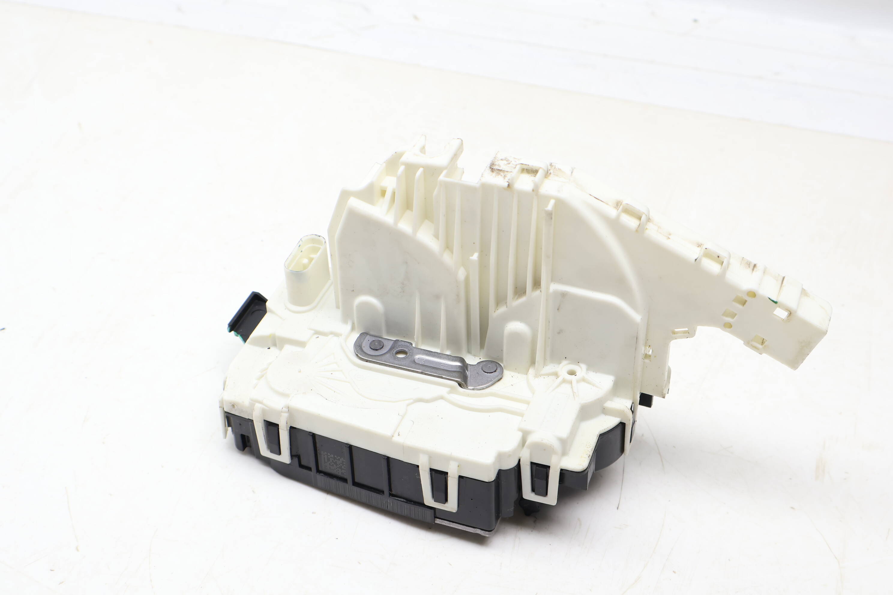 Door Latch / Lock Actuator 2047302435