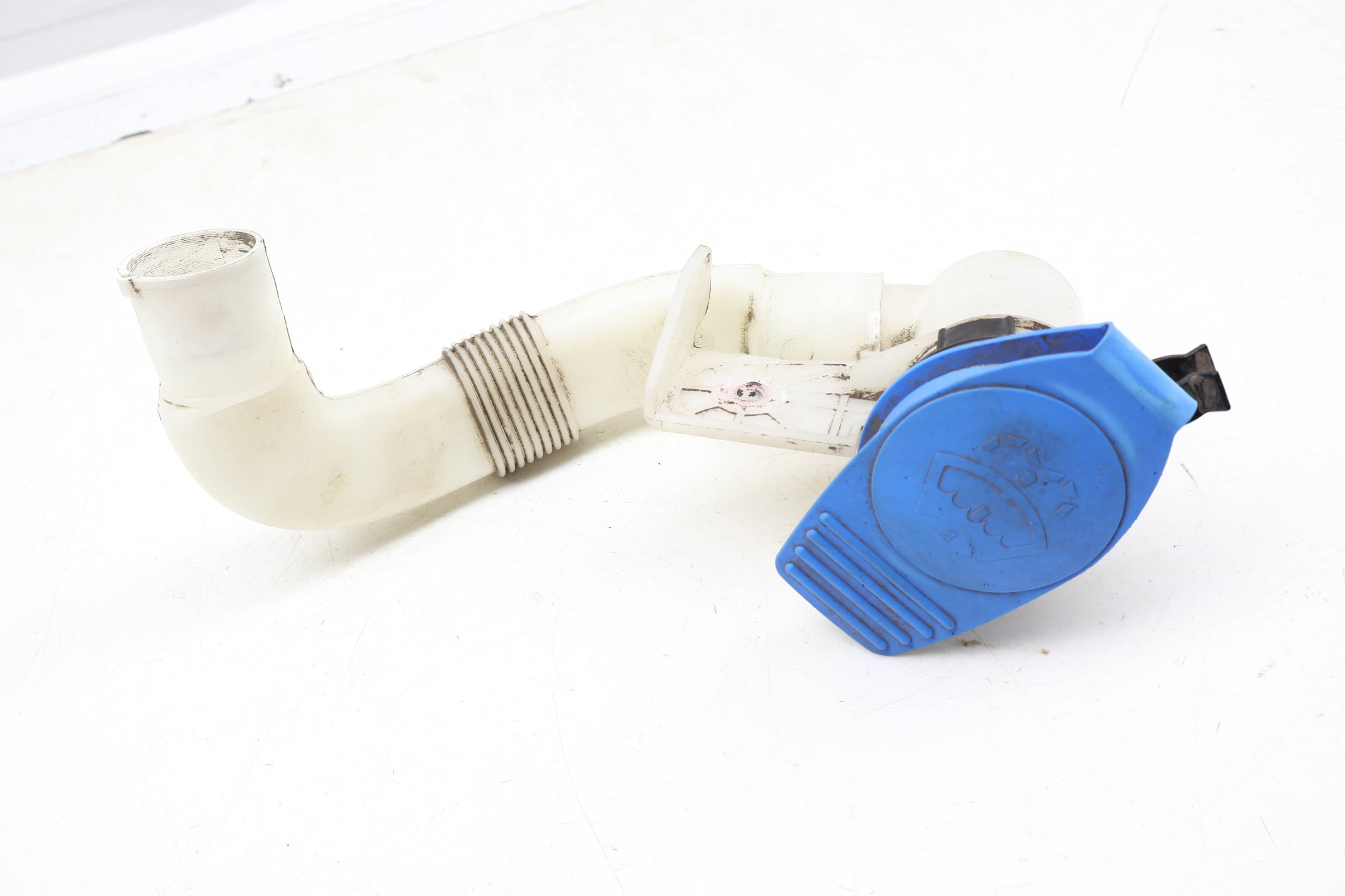 Windshield Washer Reservoir Filler Tube / Neck 5C6955453S