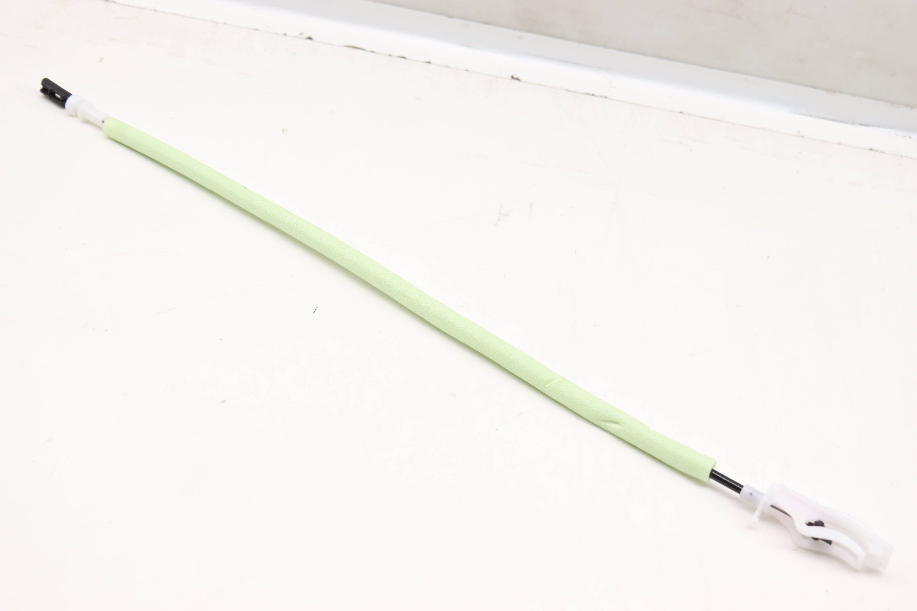 Interior&#x20;Door&#x20;Handle&#x20;Release&#x20;&#x2F;&#x20;Bowden&#x20;Cable&#x20;51227337998