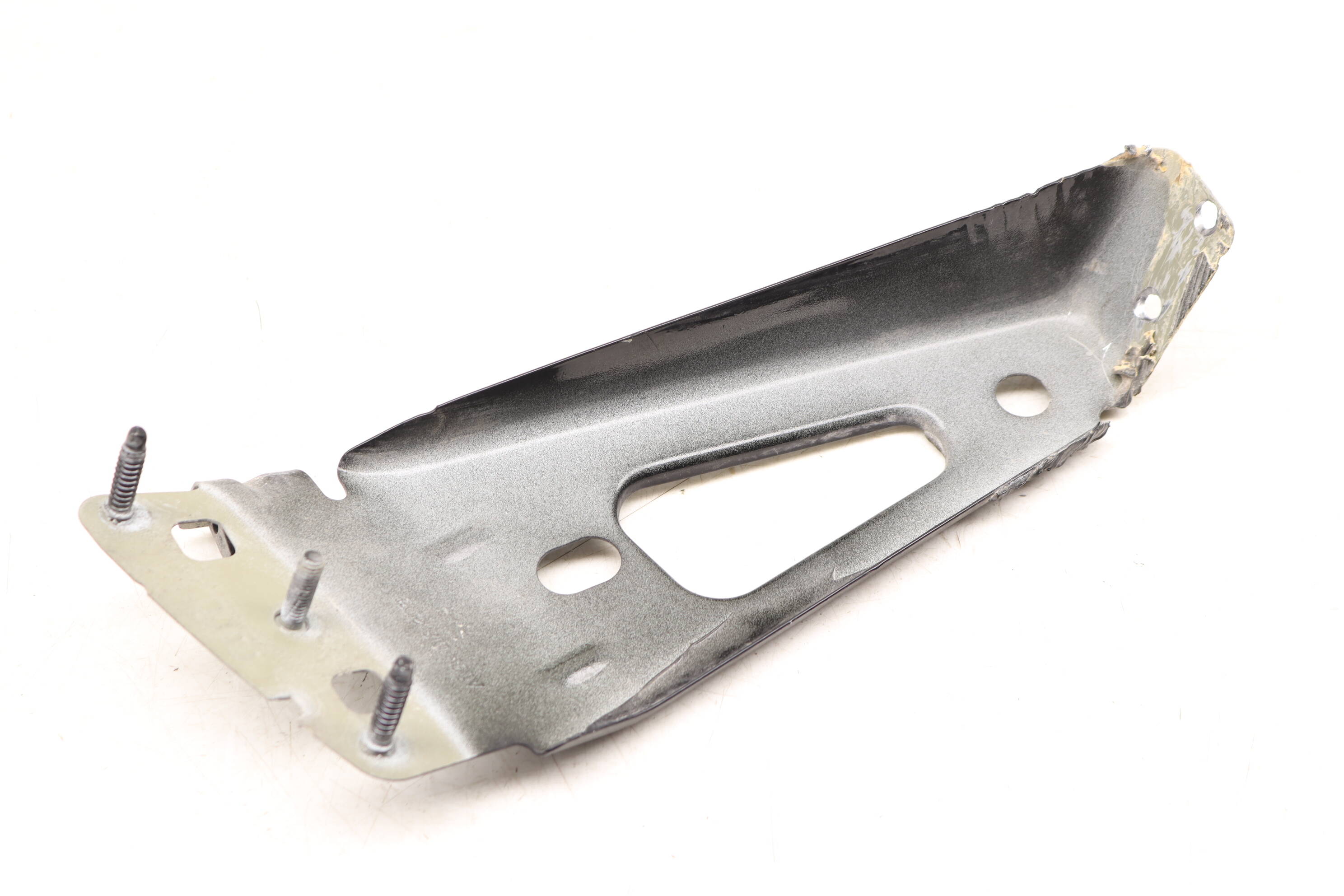 Fender Mount Bracket (Rear) 5C5810430A