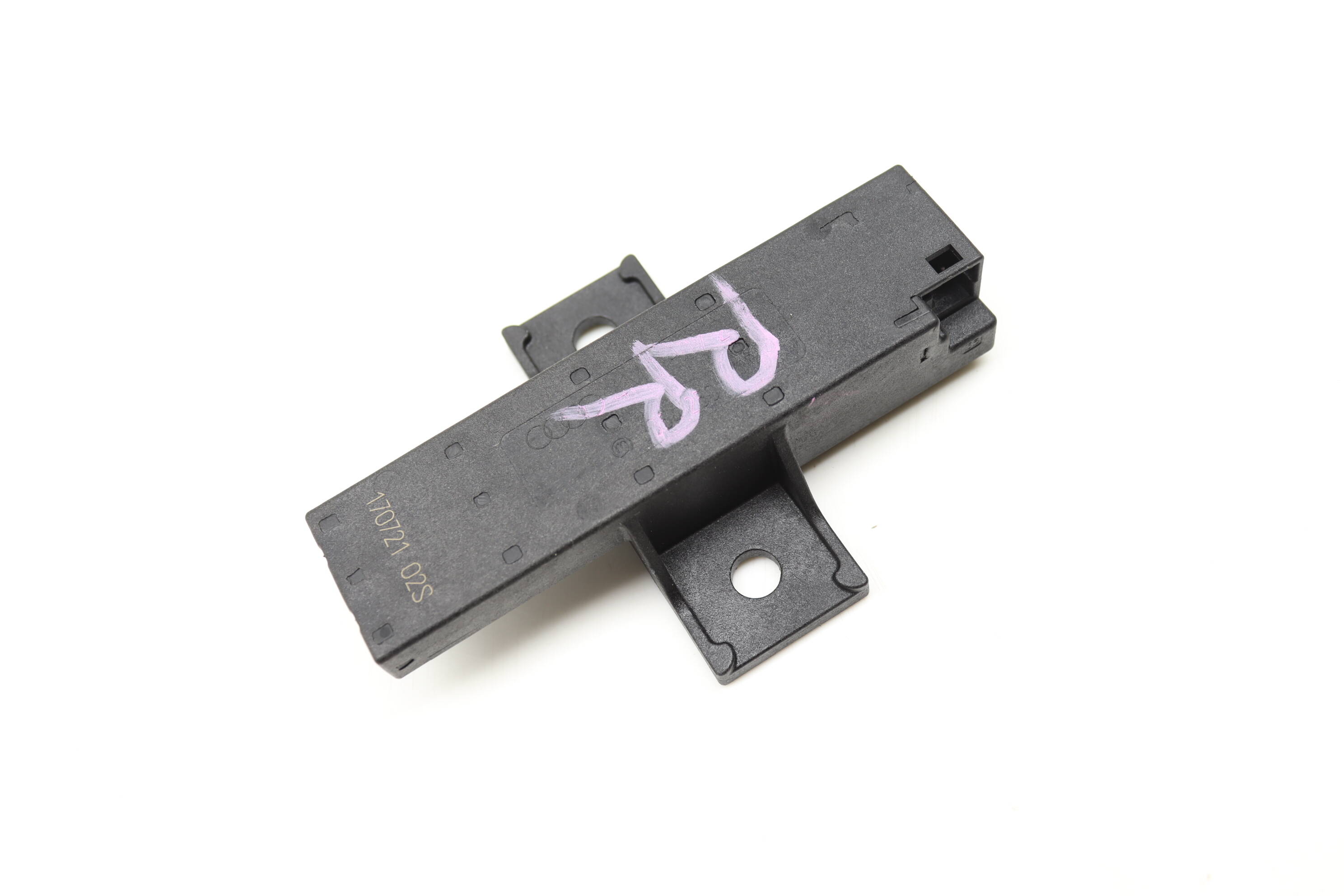 Kessy / Keyless Entry Antenna 4M0907247 9A790724700