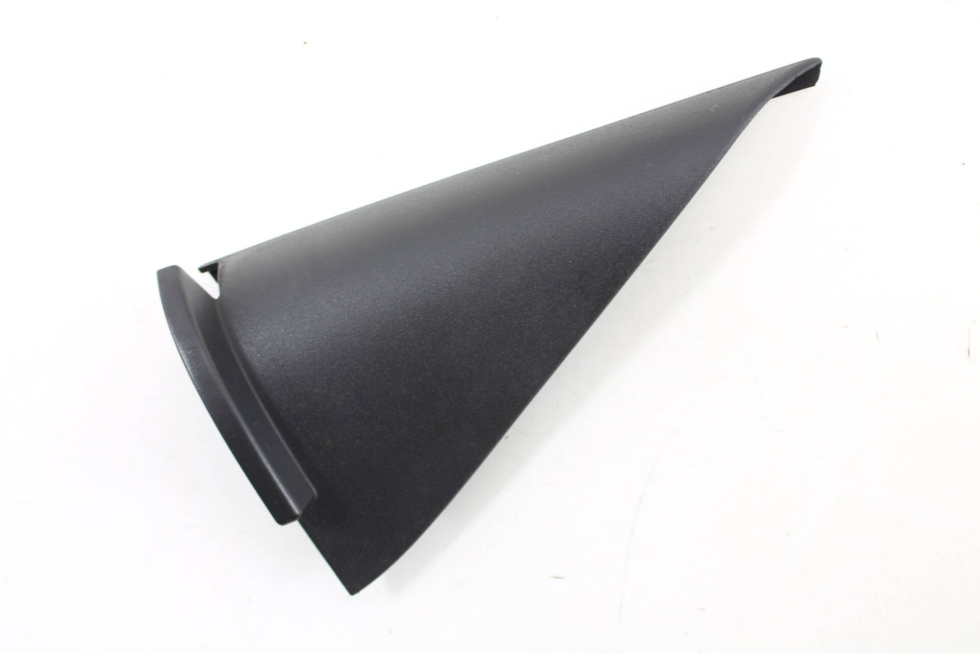 Corner Door Window Cover Trim 8E0857570