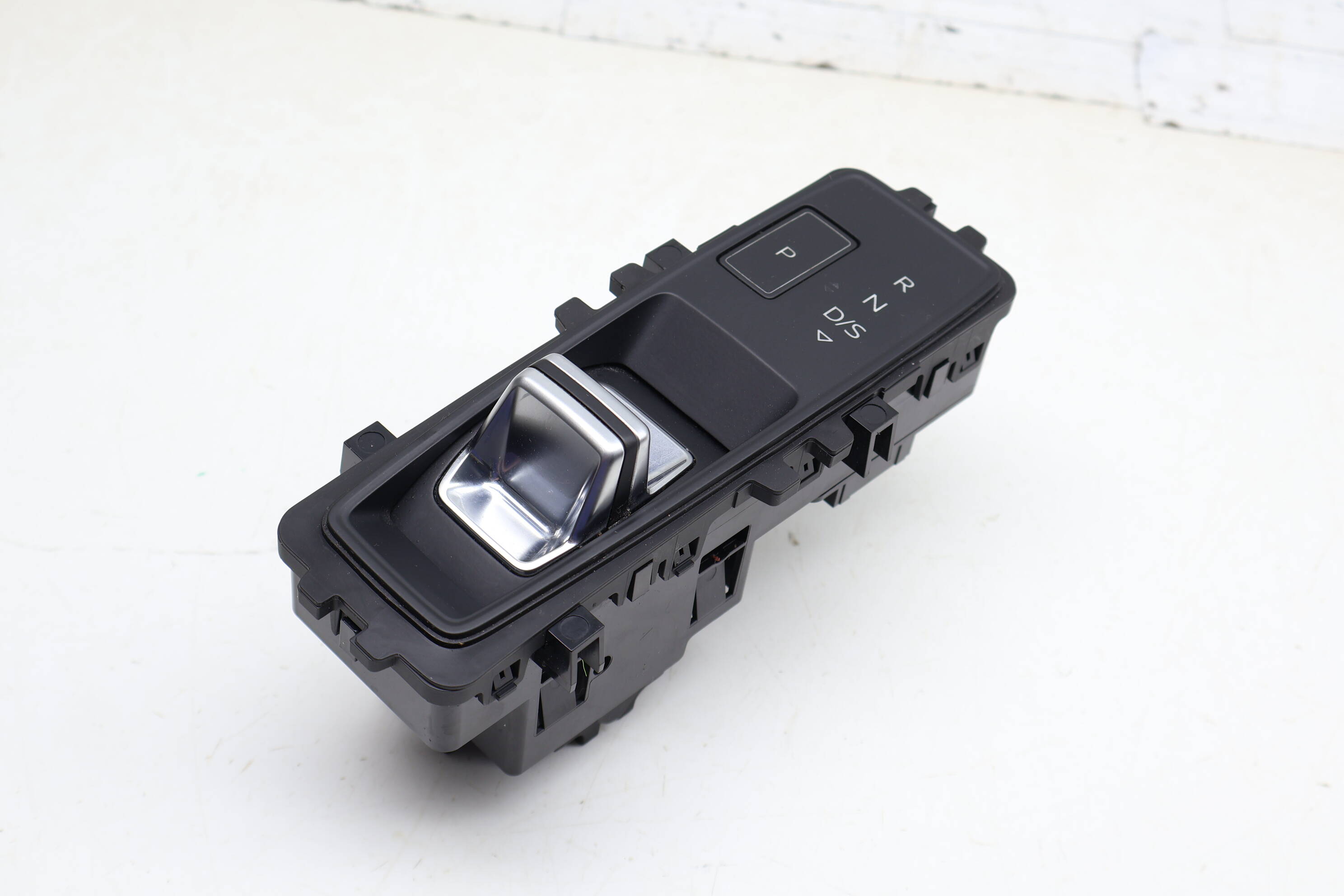 Automatic Shift / Shifter Assembly 8Y0713059D