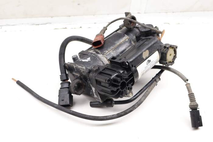 Air Suspension Compressor / Pump 4E0616005F main product photo