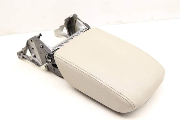 Center Armrest / Arm Rest 5GM864207B main product photo