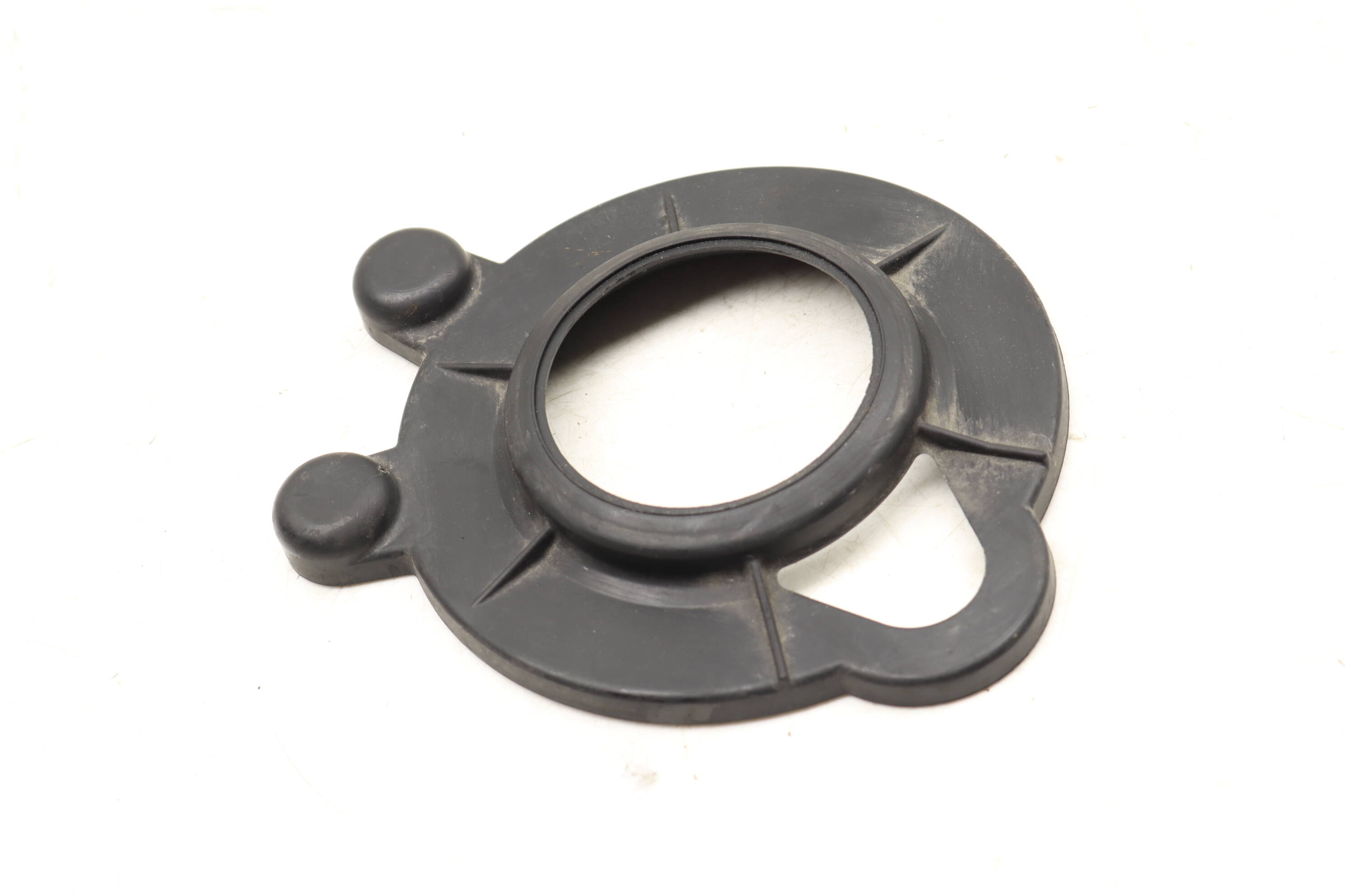 Upper&#x20;Coil&#x20;Spring&#x20;Plate&#x20;&#x2F;&#x20;Cover&#x20;31306872562