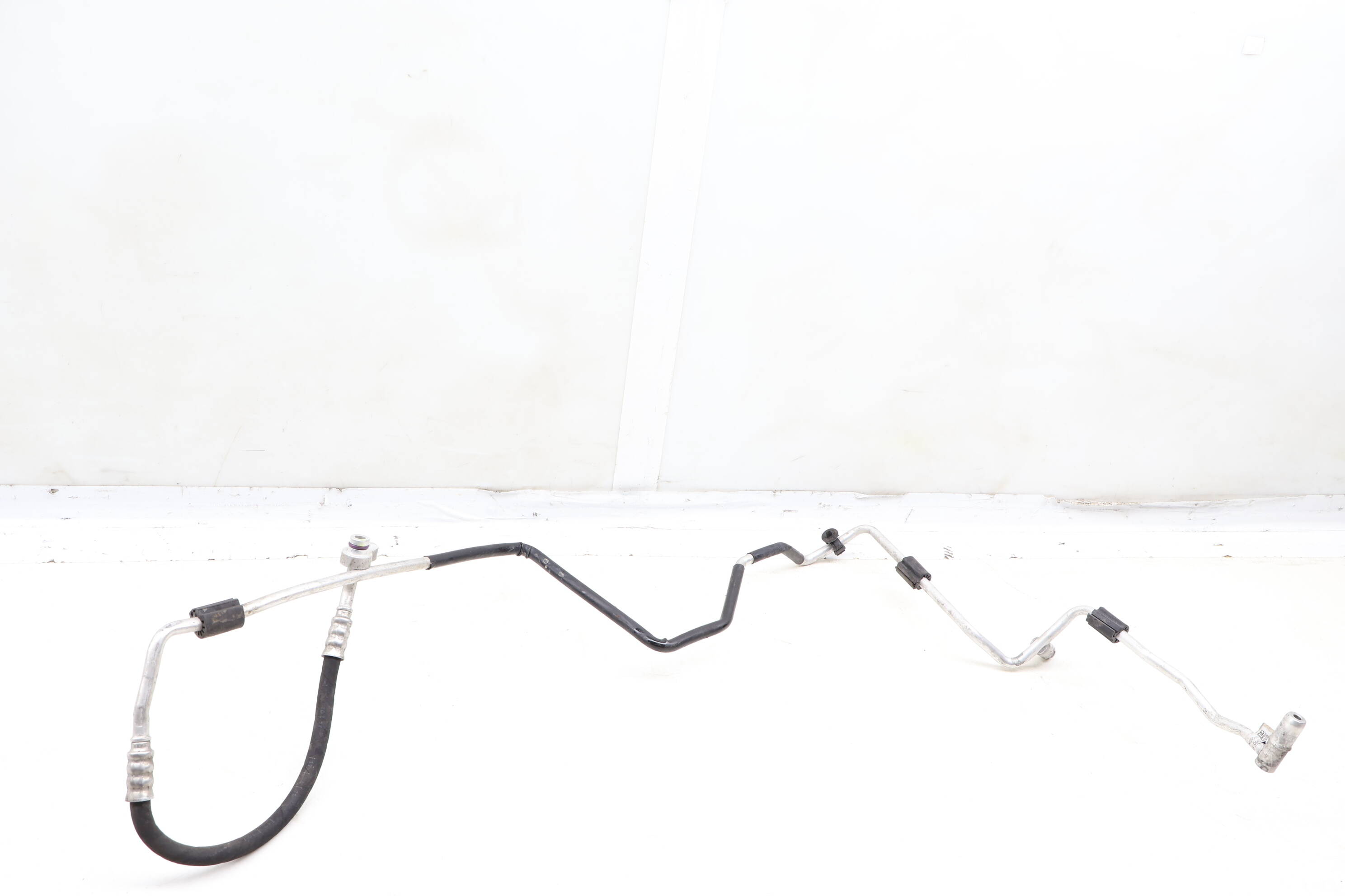 Ac Hose / Line / Pipe 8R0260710J