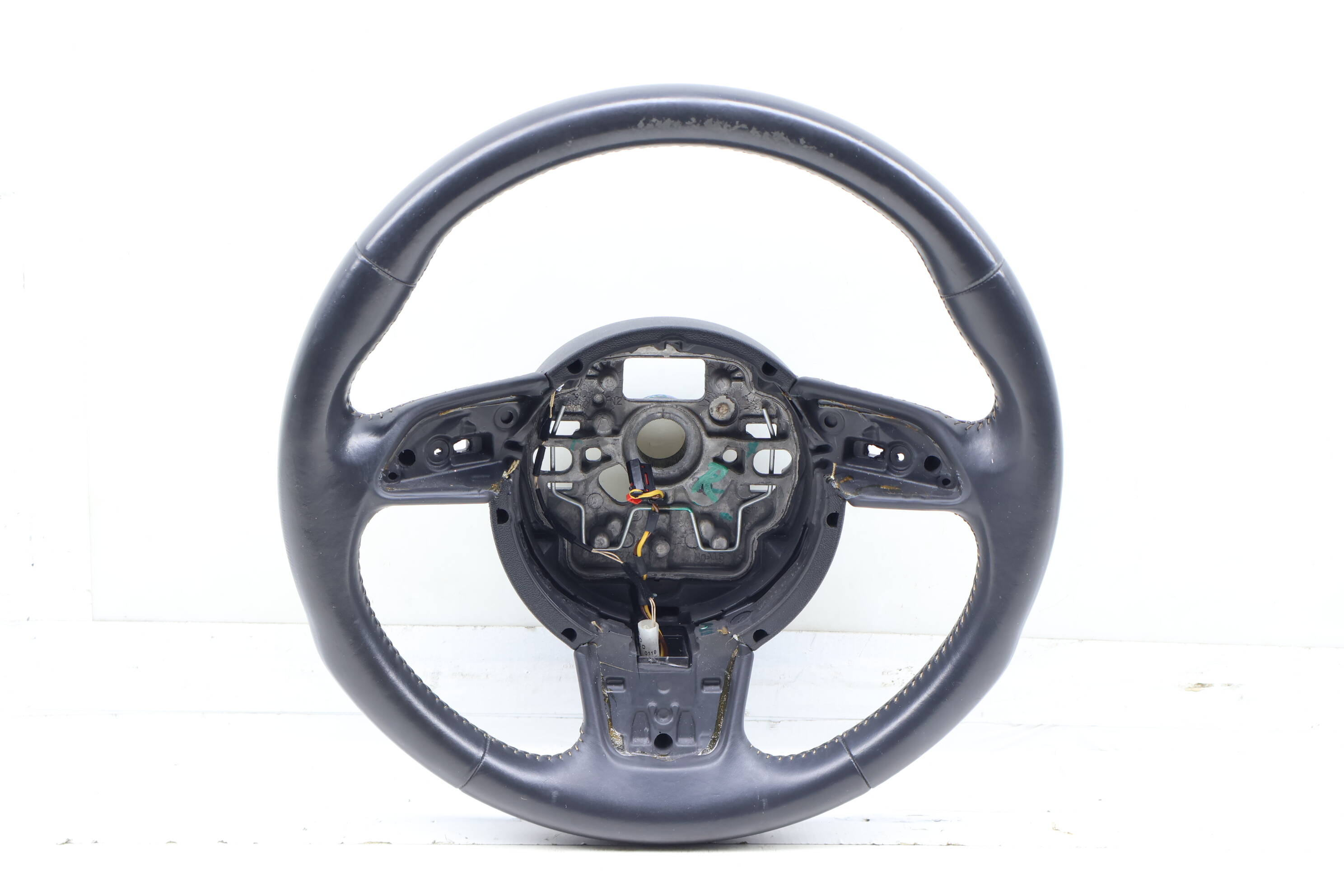 3-Spoke Sport Steering Wheel (Heated) 4G0419091B