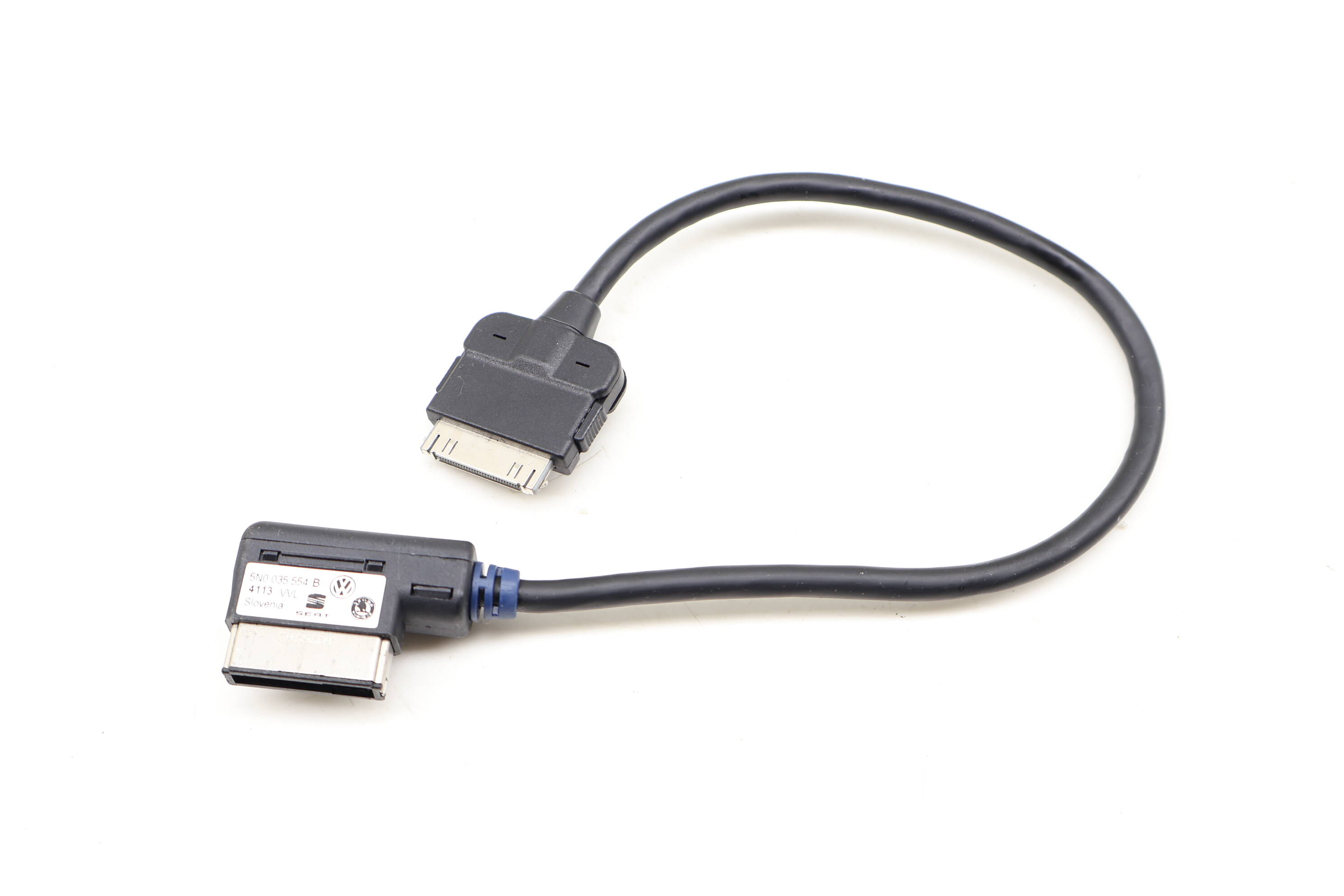 Apple Ipad / Ipod / Iphone Cable Adapter Connector 5N0035554B