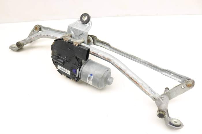 Windshield Wiper Transmission W/ Motor 61617213275 main product photo