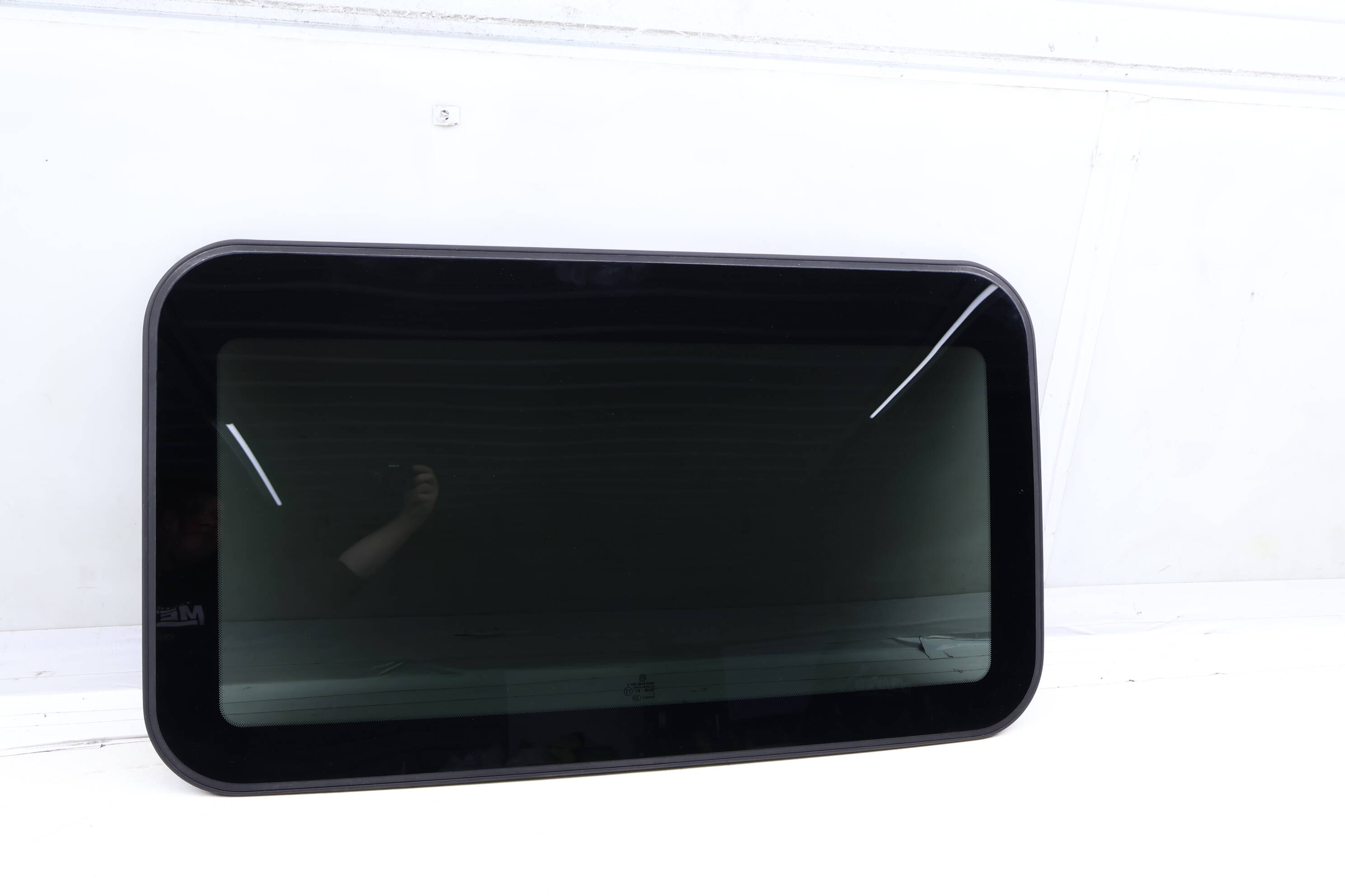 Sunroof&#x20;&#x2F;&#x20;Sun&#x20;Roof&#x20;Glass&#x20;5C6877071