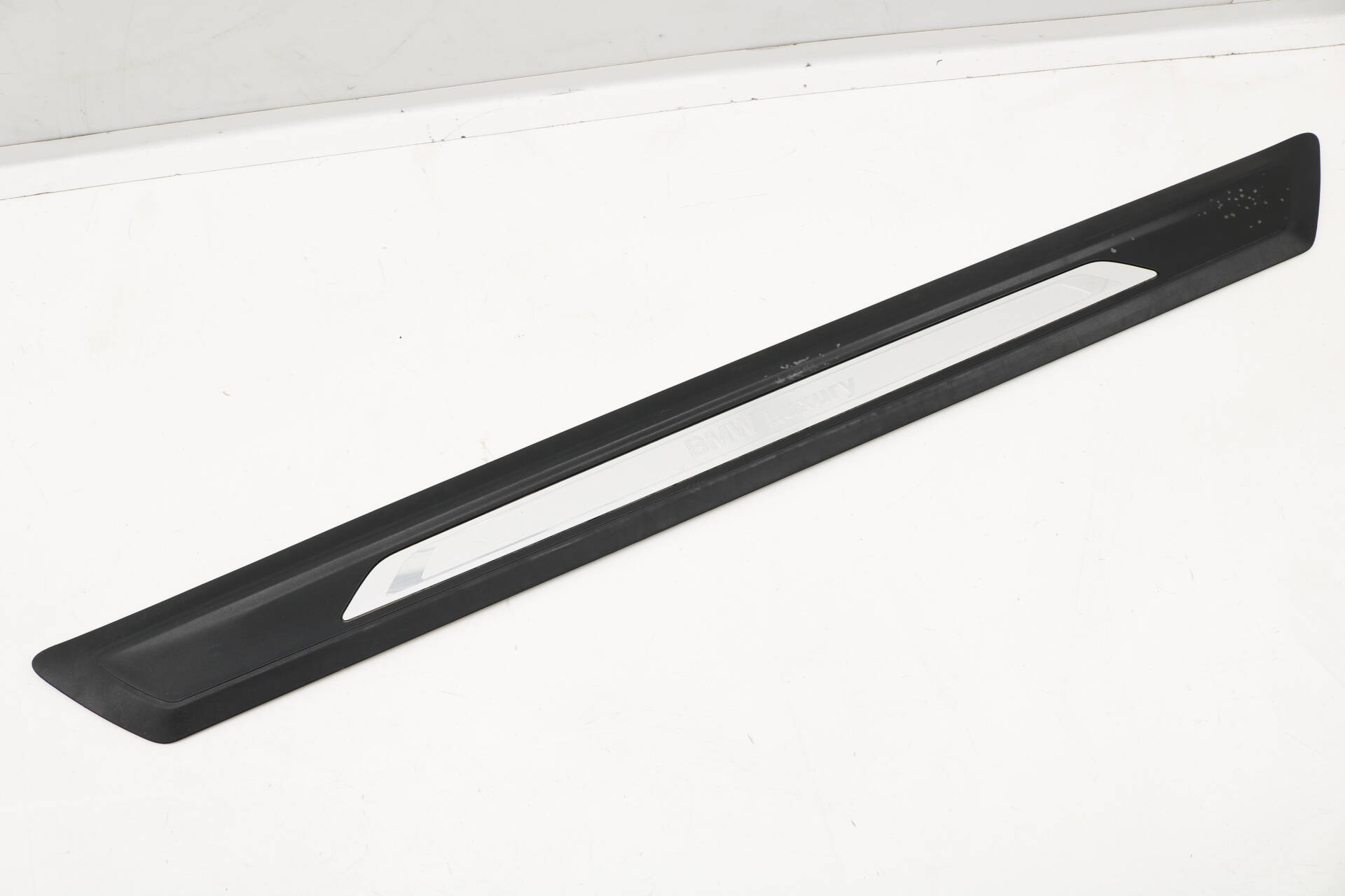 Door&#x20;Sill&#x20;&#x2F;&#x20;Scuff&#x20;Plate&#x20;&#x28;Bmw&#x20;Luxury&#x29;&#x20;51477345108