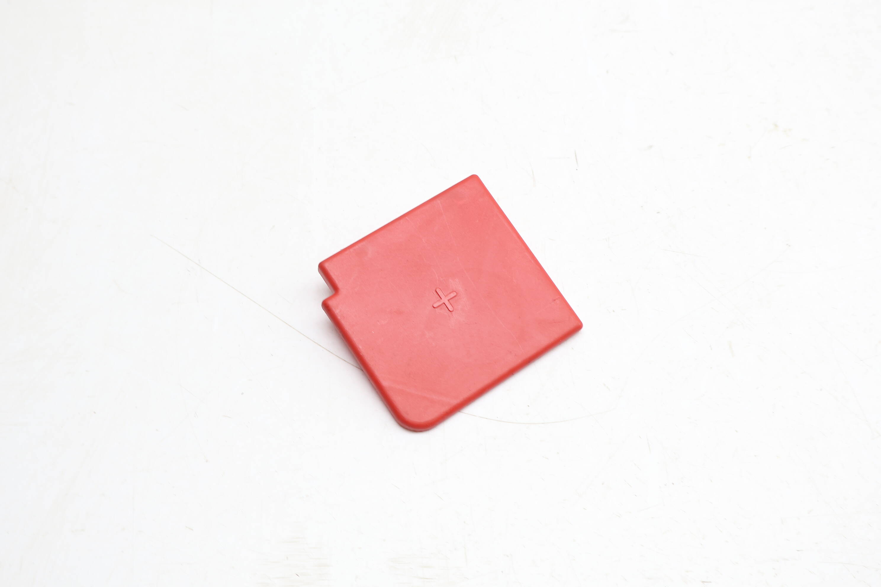 Positive&#x20;Battery&#x20;Terminal&#x20;Cover&#x20;&#x2F;&#x20;Cap&#x20;0015460835