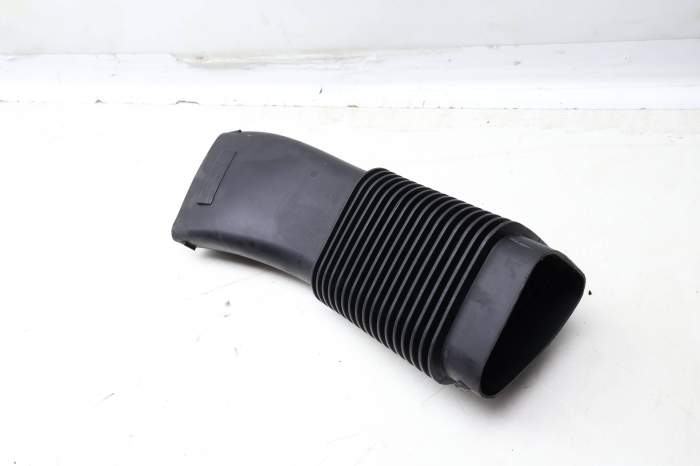 Air Intake Hose / Duct 13717811018 main product photo