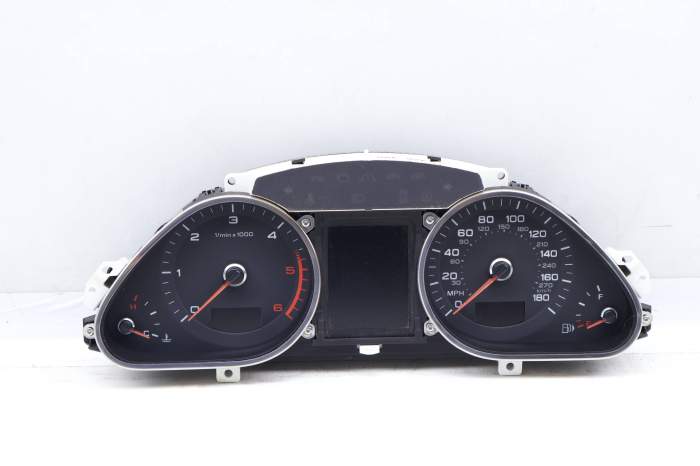 Instrument Cluster / Speedometer 4L0920984A main product photo