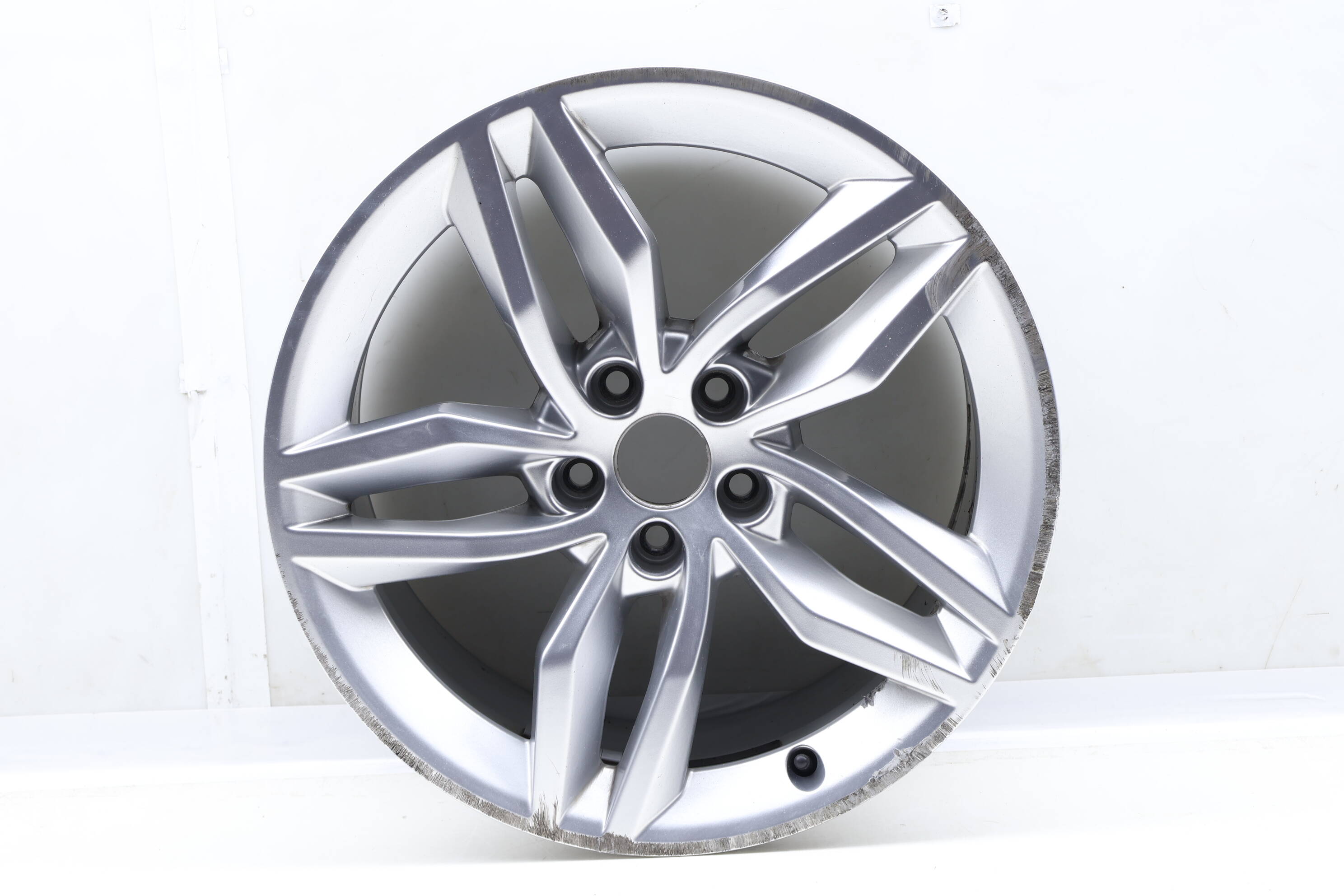 18" Inch Alloy Rim / Wheel 8W0601025BH