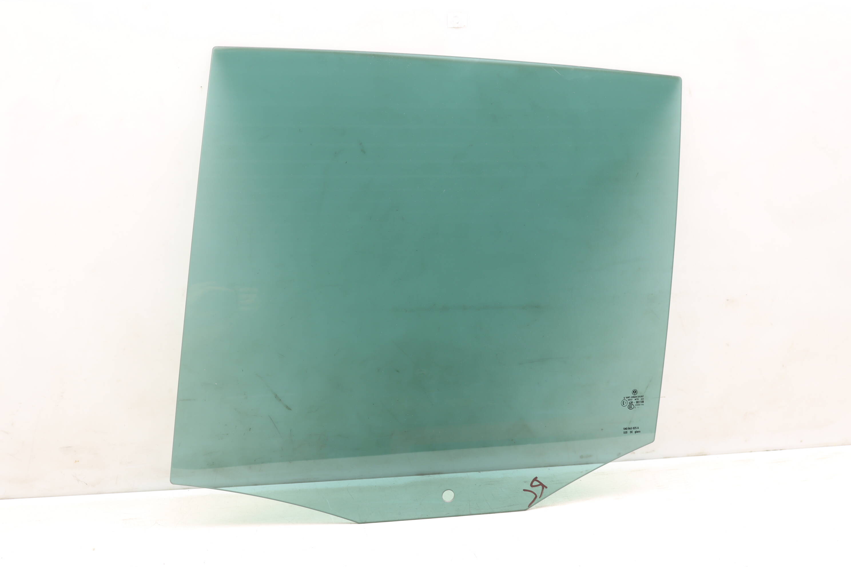 Door&#x20;Window&#x20;&#x2F;&#x20;Glass&#x20;5N0845025A