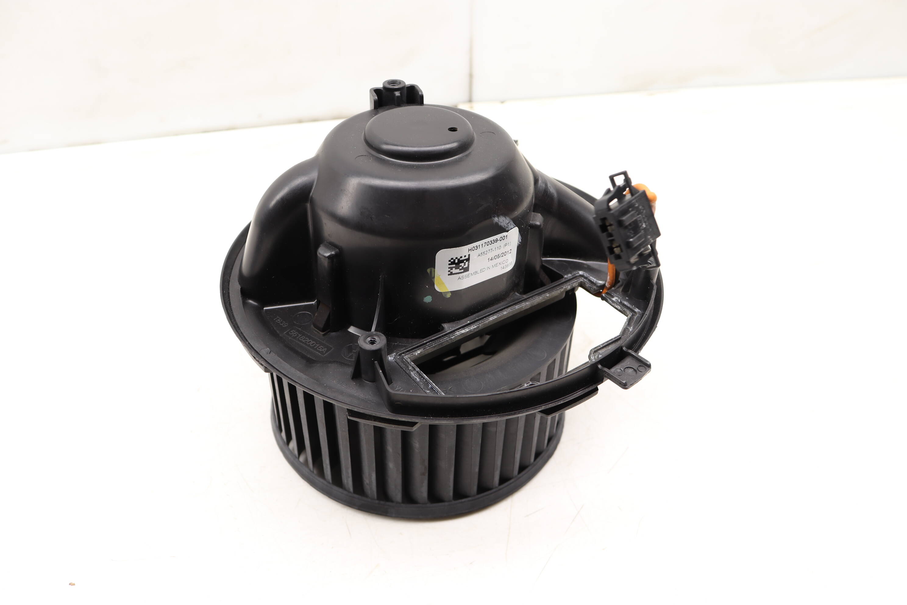 Blower Motor / Fan 561820015B