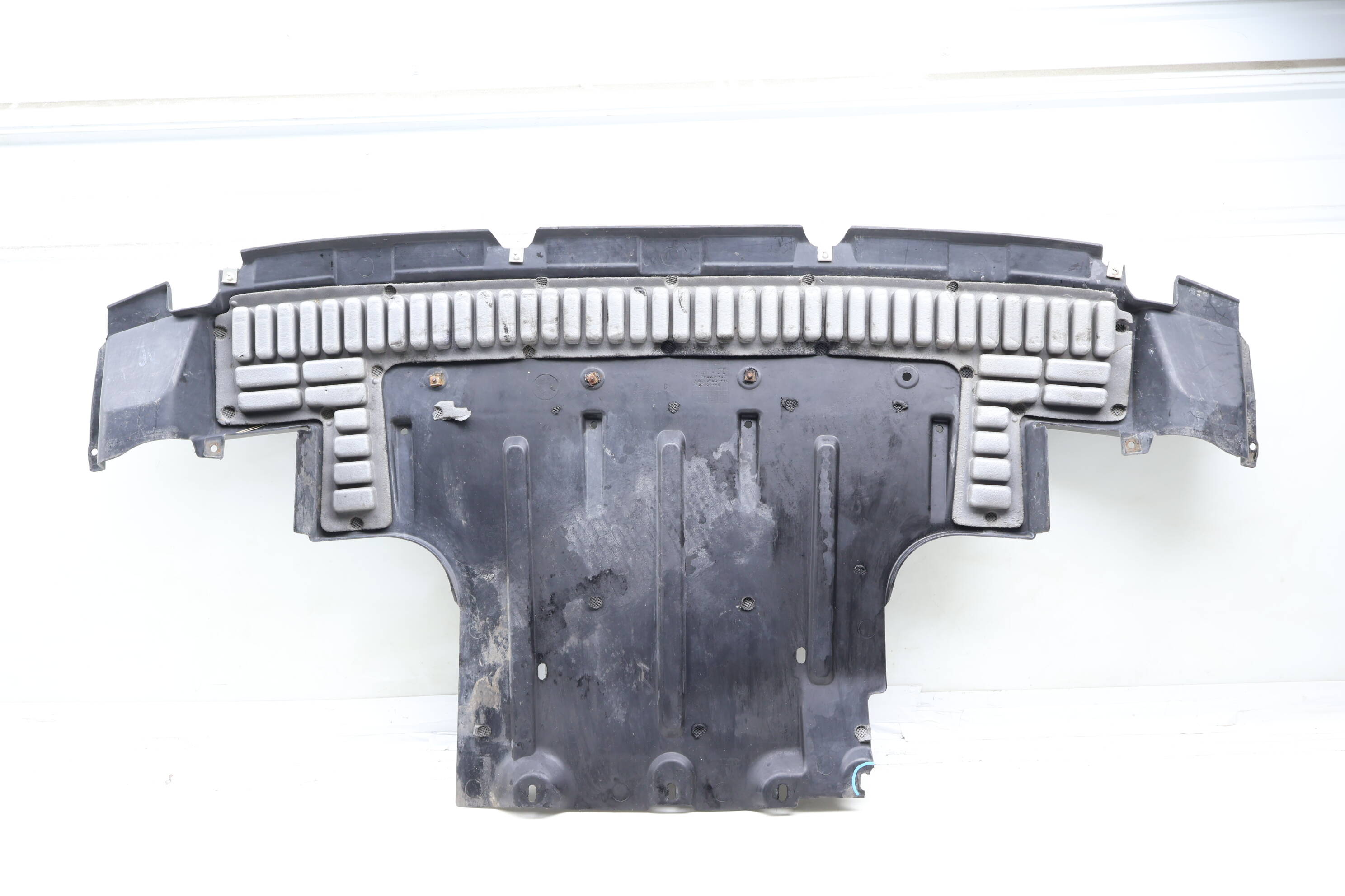 Belly Pan / Sound Baffle 7L8825285C