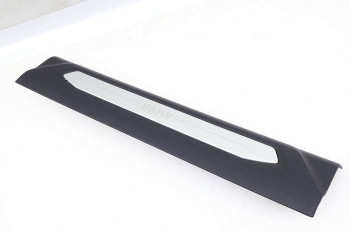 Door Sill / Scuff Panel 7489947 main product photo