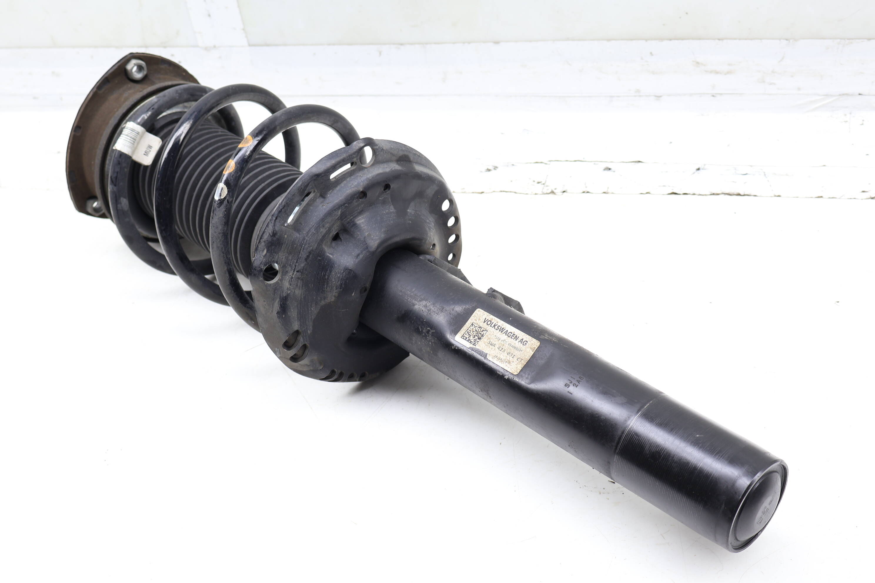 Strut Shock / Spring Assembly 5WA413031CT