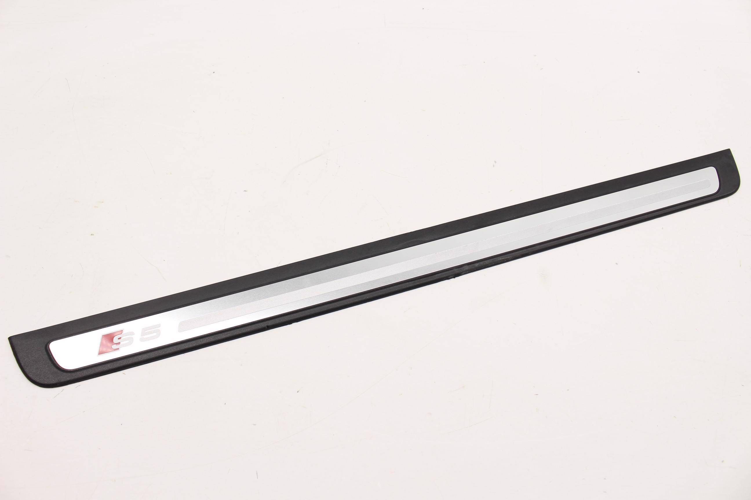 S5 Door Sill Panel / Scuff Plate 8T0853374L