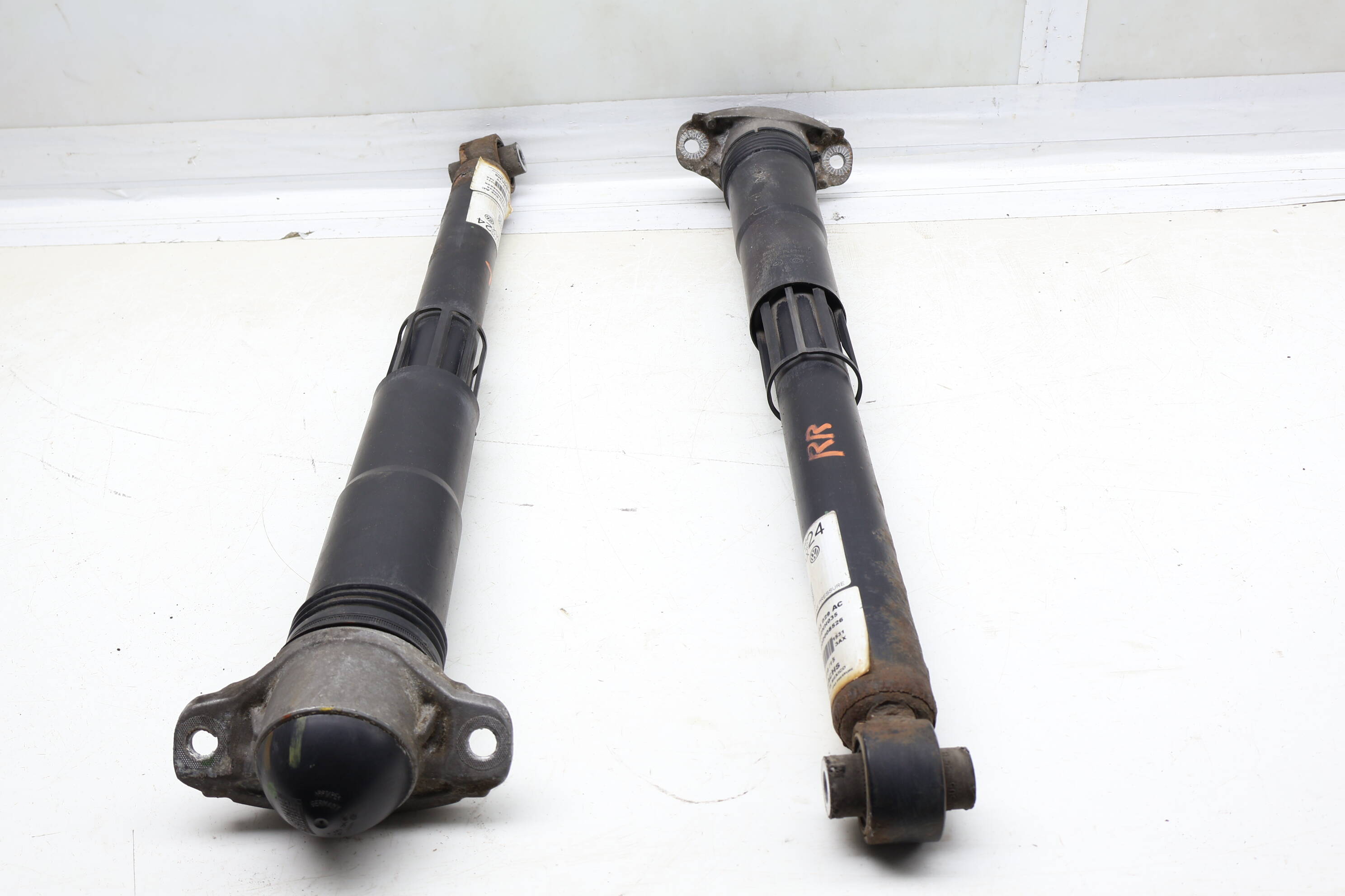 Strut / Shock Absorber Set 5QM513029AC