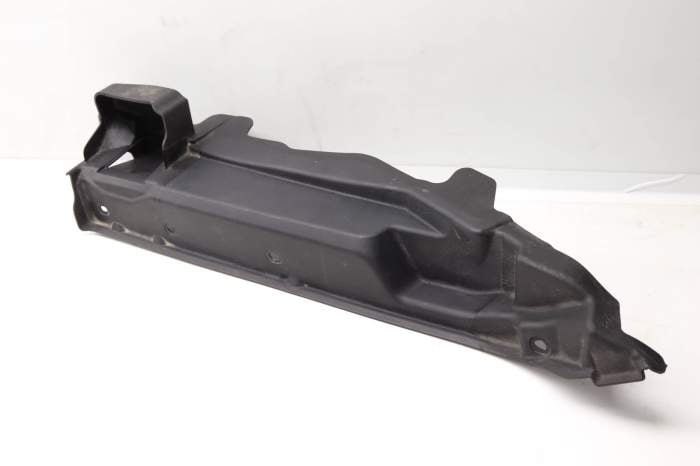 Microfilter / Air Filter Housing Cover 64319245595 main product photo